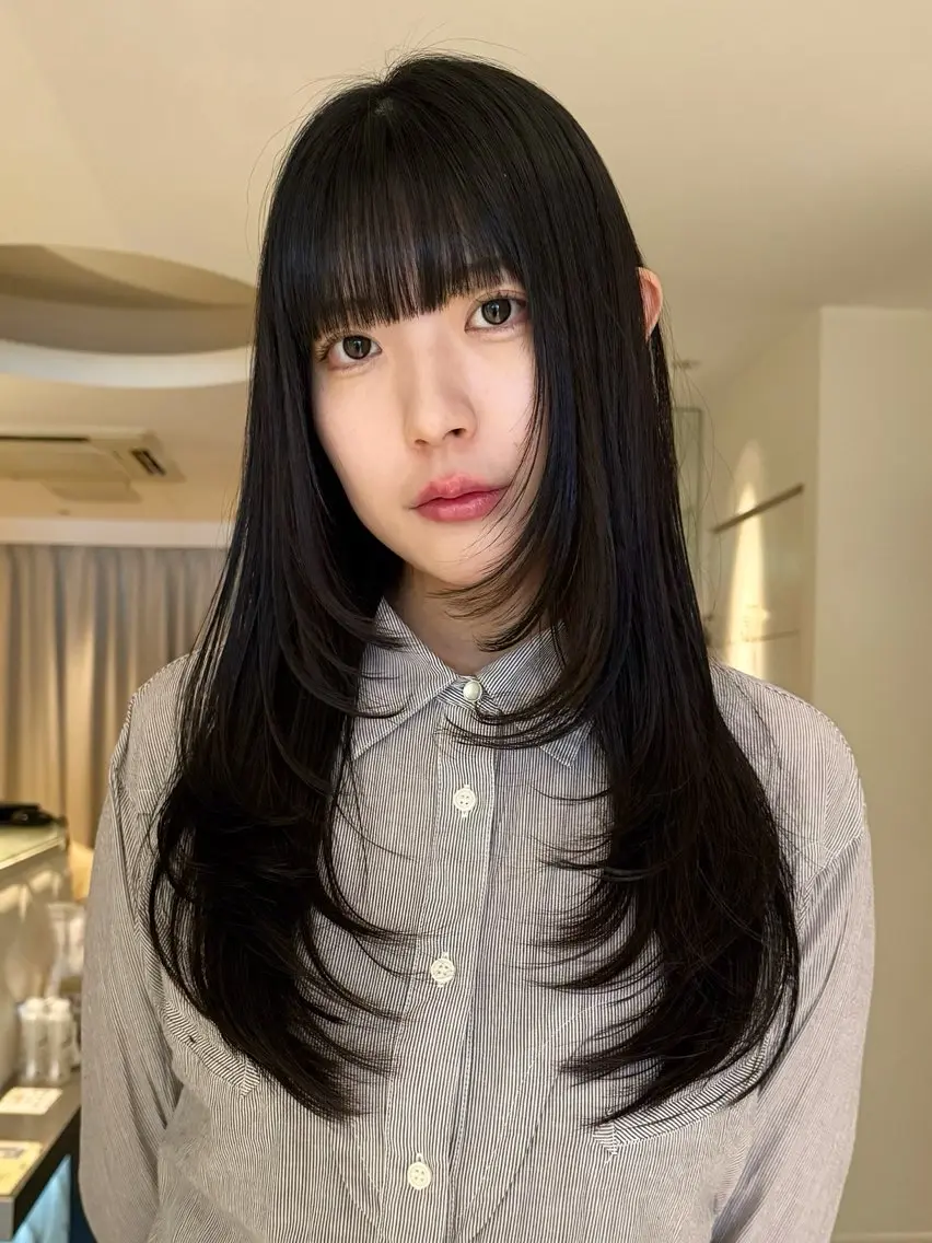 ロング モデル募集/カレン /レイヤーカットのヘアスタイル