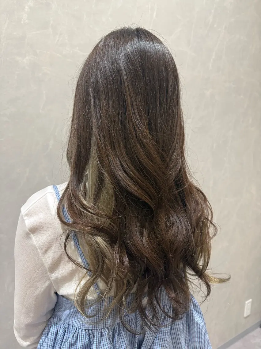 ロング カラー カット ヘアカラー トリートメント 長谷川 紗羅のヘアスタイル