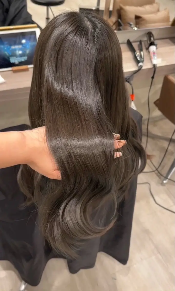 セミロング ヘアカラー トリートメント 髪質改善カラー/ 表参道/こはるのヘアスタイル