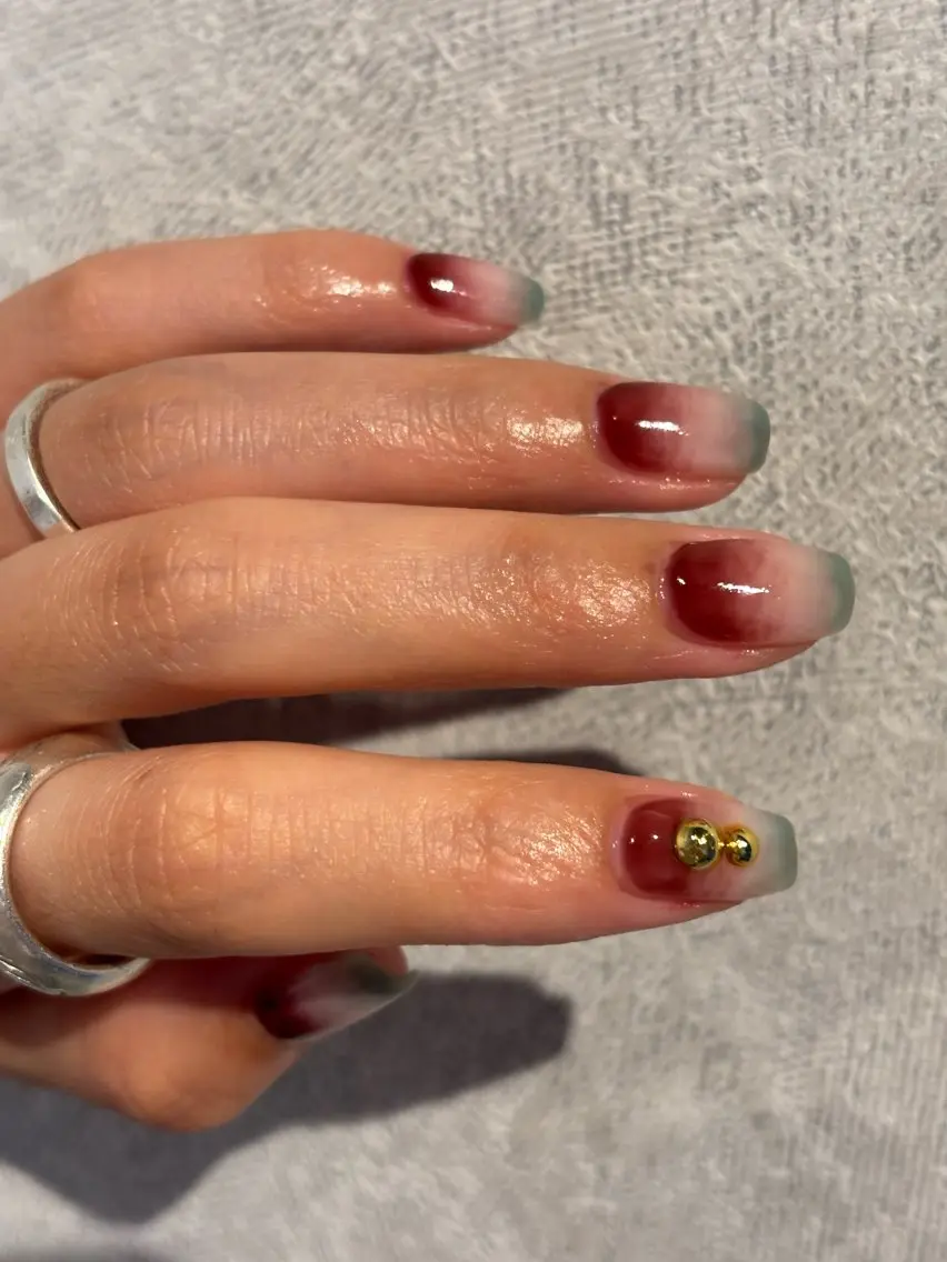 ネイル グラデーション ニュアンスネイル シンプルネイル Umi Nail /Akariのネイルデザイン