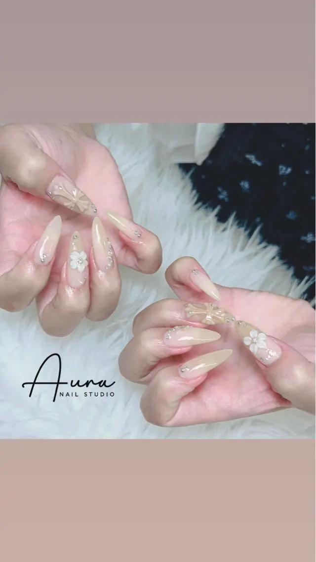 ネイル ハンドネイル Aura Nail HanNaのネイルデザイン