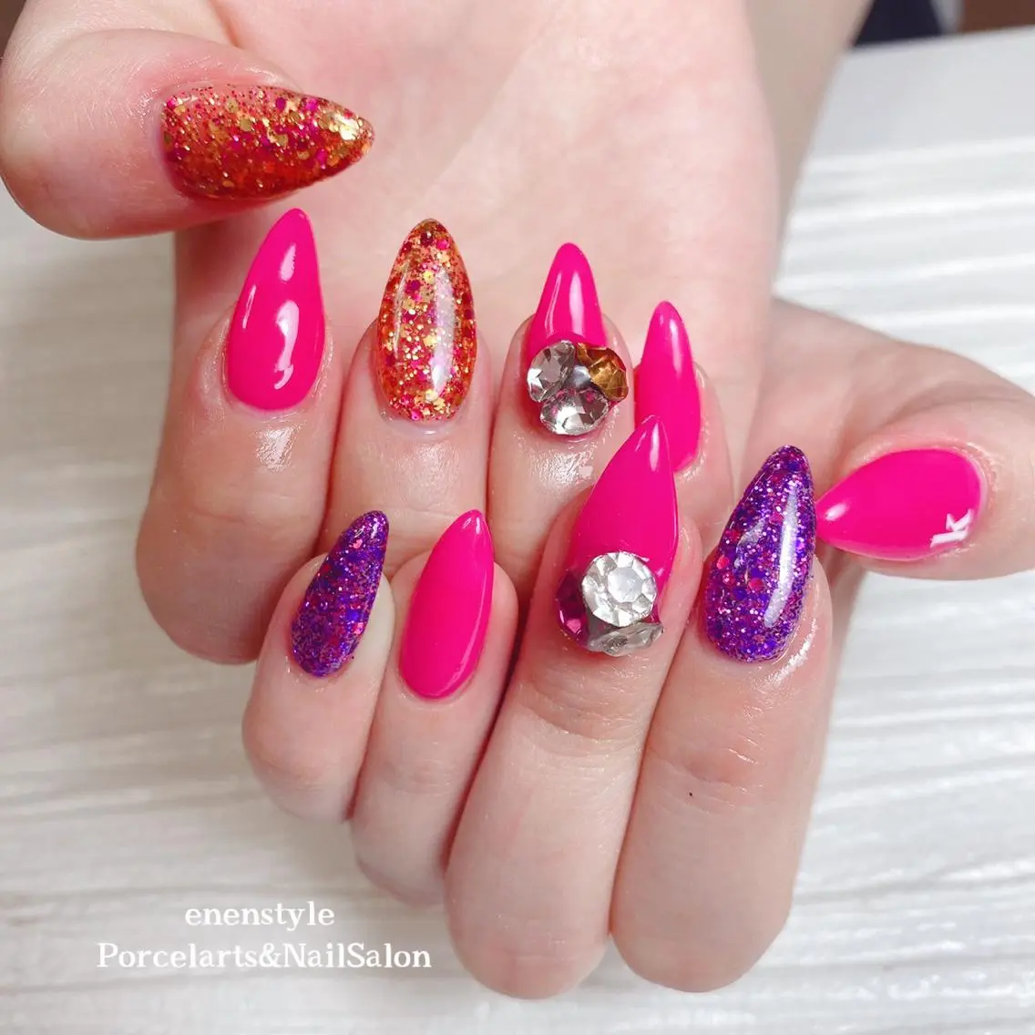ミディアム ネイル 🐾enen style 🐾のネイルデザイン