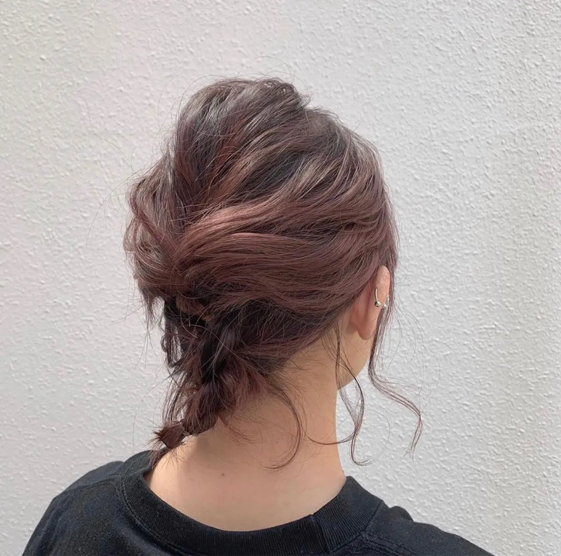 ミディアム ヘアアレンジ ボブ トツカ ルイの眉毛・アイブロウイメージ
