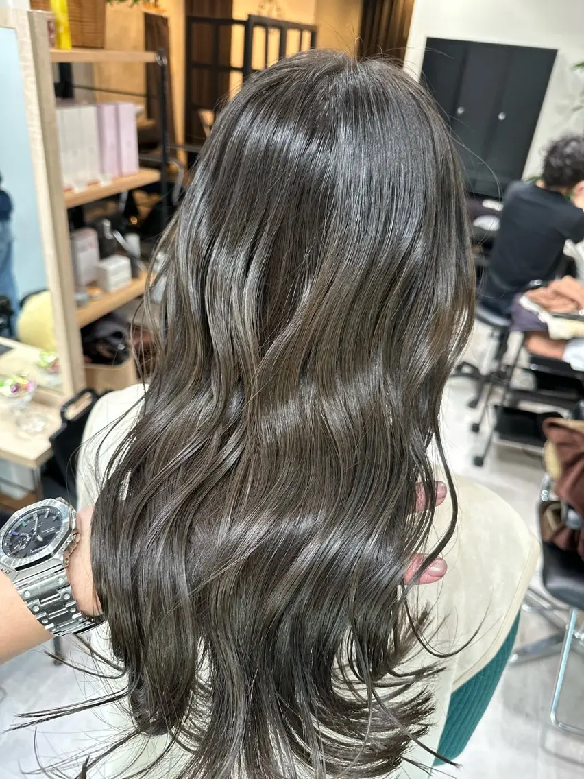ミディアム アッシュ アッシュグレー アッシュグレージュ ✨透明感カラー 恵比寿HAYATO✨のヘアスタイル