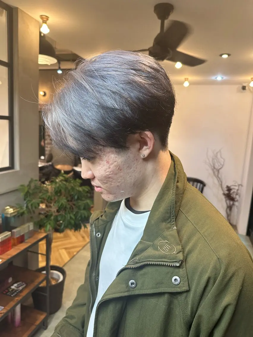 ショート カット ヘアカラー 大内田 凌馬のヘアスタイル