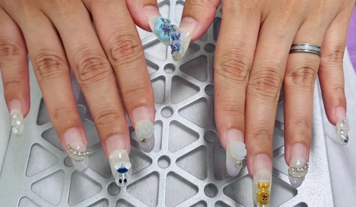 ネイル B·U Nail大宮 長さだし専門店のネイルデザイン