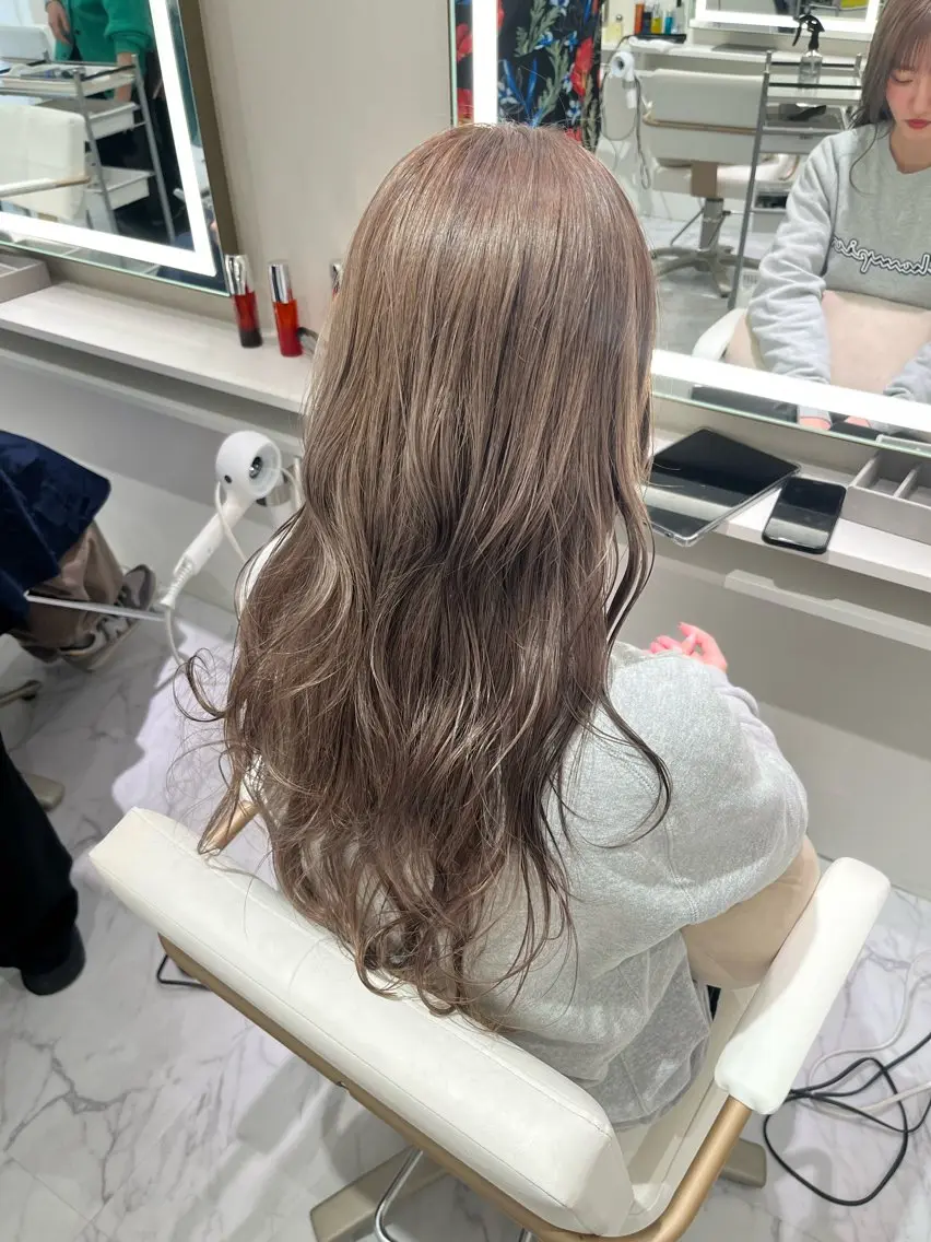 ロング ヘアカラー ParveMix / 山本 玲南🫧🪽のヘアスタイル