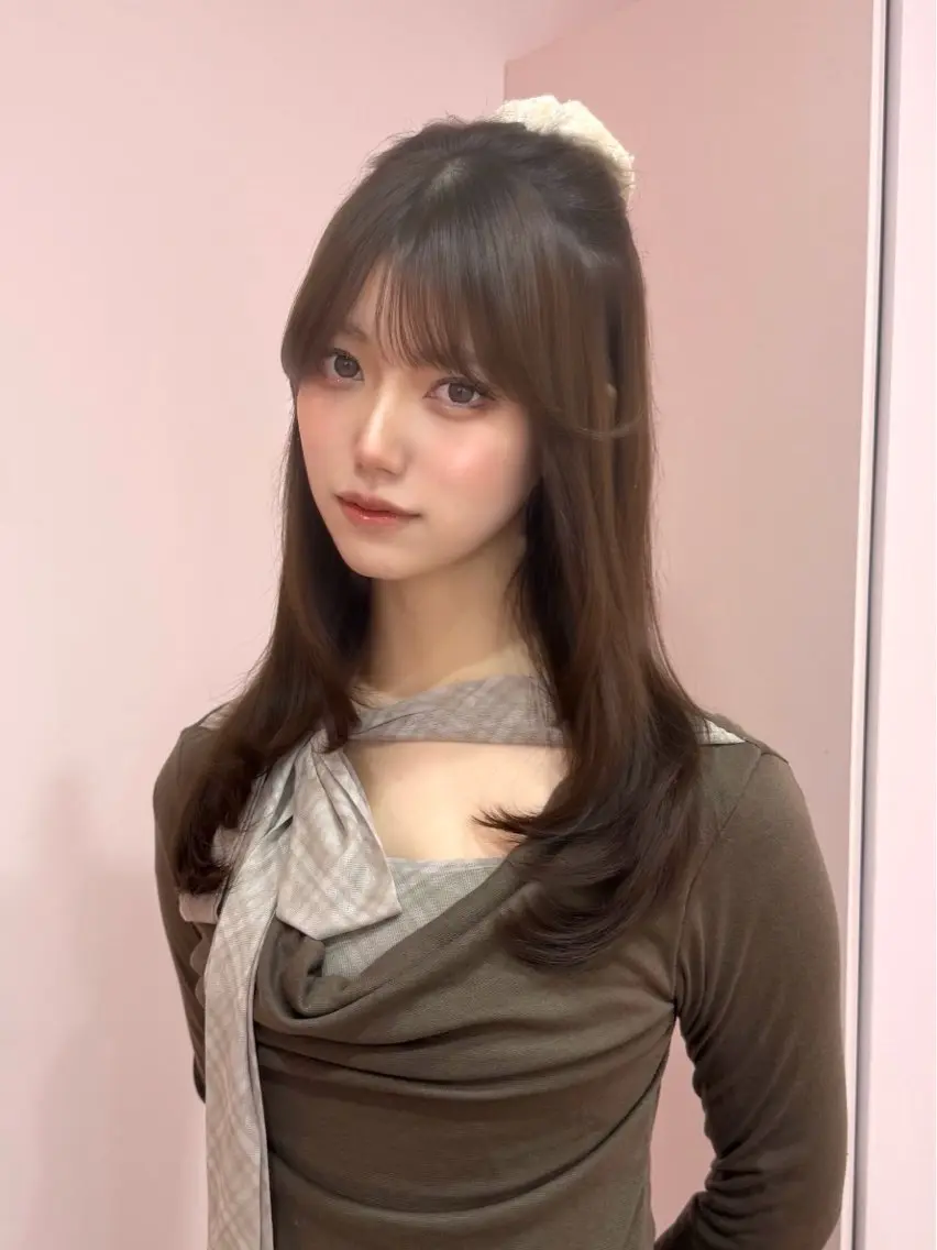 セミロング カラー ベージュカラー ブリーチ ブラウンカラー チョコレートブラウン 透明感カラー ヘアカラー 渋谷/韓国ヘア/ 顔まわり♡Ayakaのヘアスタイル