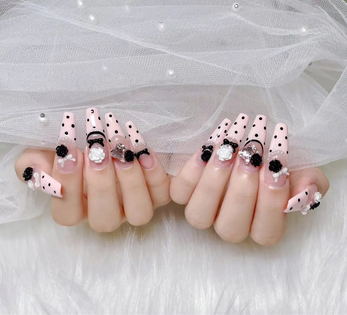 ネイル 韓国ネイル 持ち込み リボン ワンホンネイル ハンドネイル GOHOUBI Nail 心斎橋店のネイルデザイン