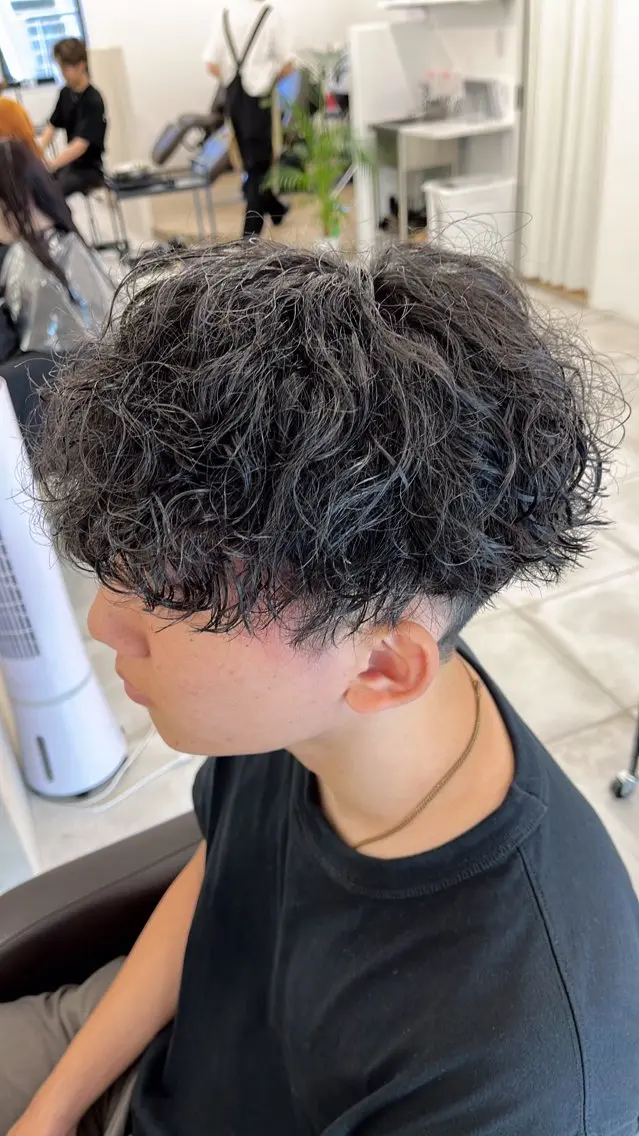 ショート パーマ メンズ 🏆メンズヘア特化 🥇代表りんぺーのヘアスタイル