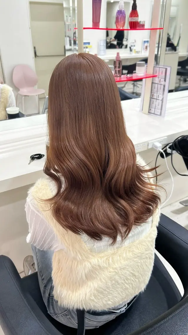 セミロング カラー ヘアアレンジ ヘアカラー 韓国レイヤー&ピンク 艶髪🩶maikoのヘアスタイル