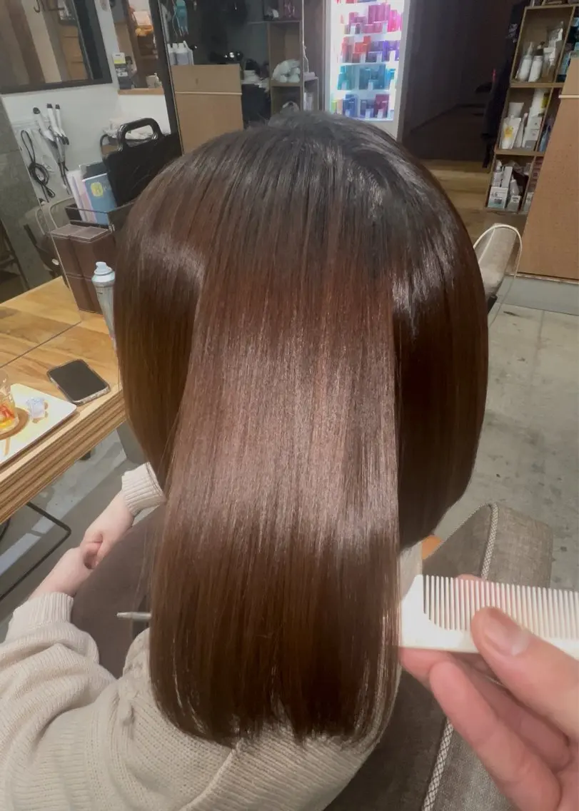 ミディアム ヘアカラー 縮毛矯正 髪質改善 カラーJILLのヘアスタイル