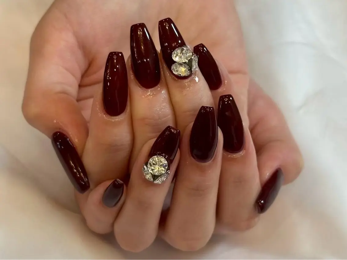 ネイル ボルドー Rich+nail 名取🫧✨のネイルデザイン