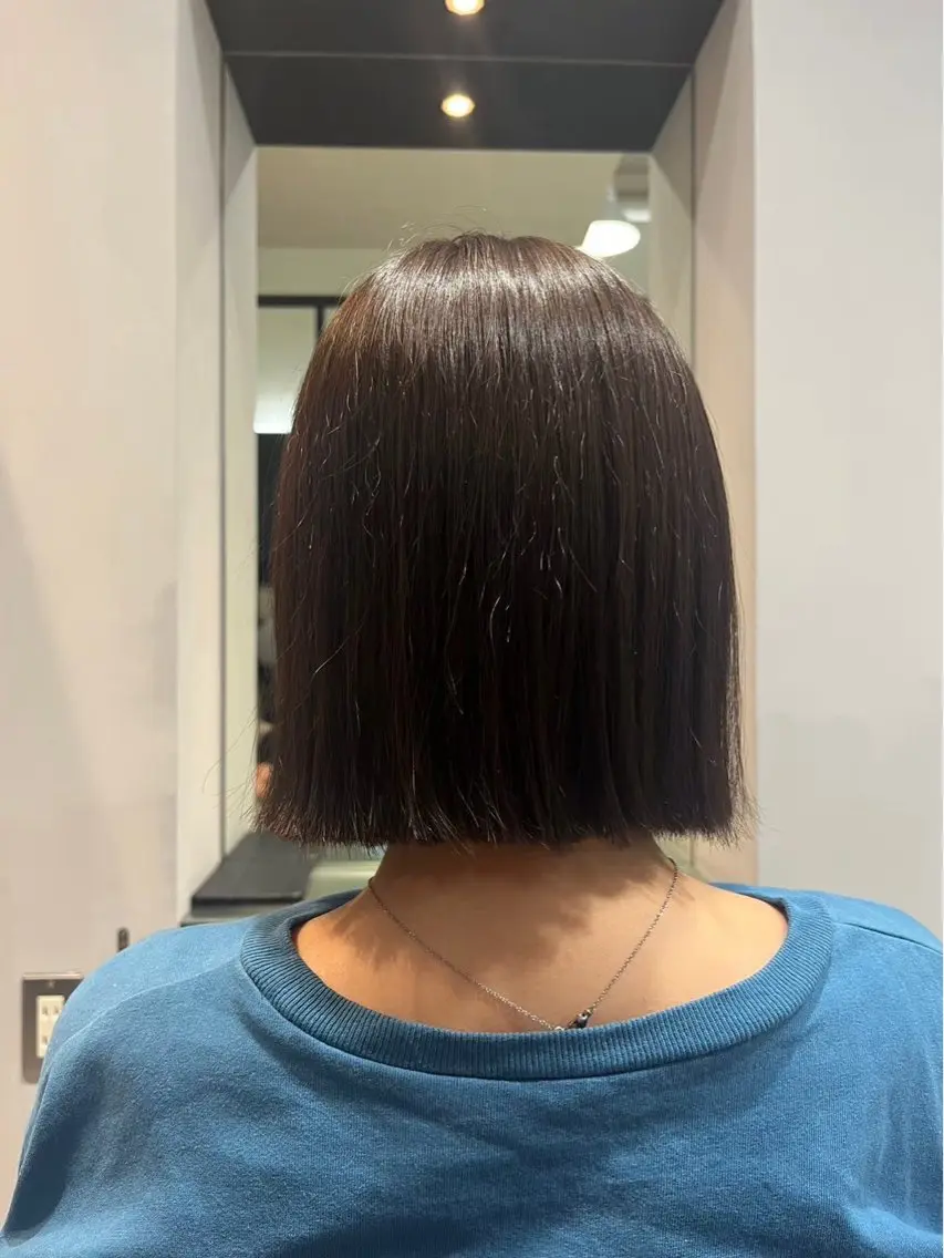 ショート カラー コンノ ナチのヘアスタイル