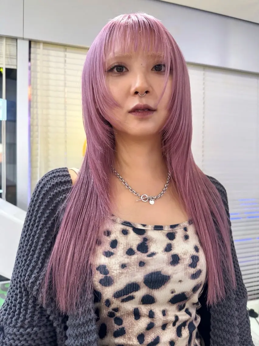 ロング カラー ヘアカラー トリートメント ピンクカラー美容師 新宿美容室🎀のヘアスタイル