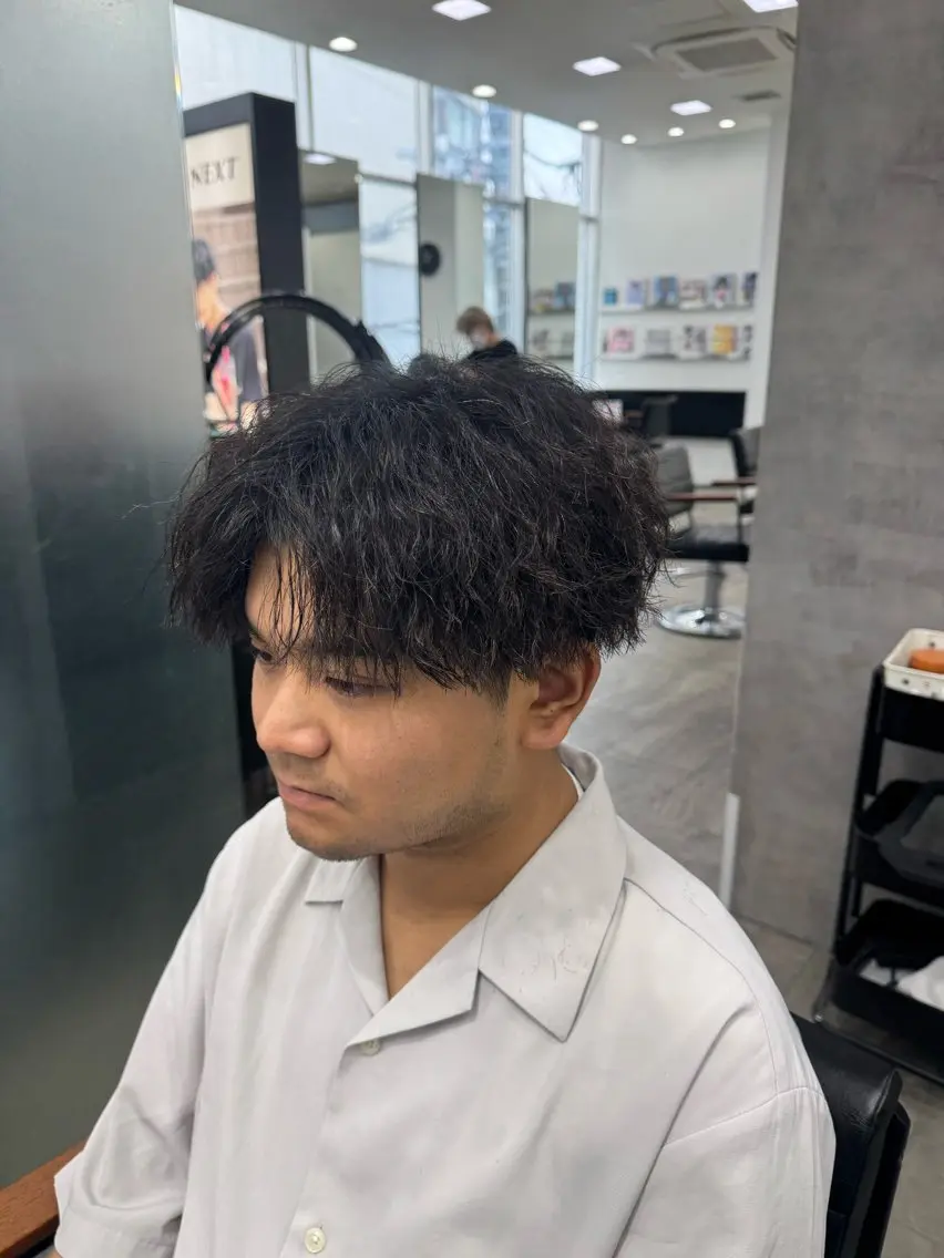 パーマ メンズ メンズパーマ カット パーマ メンズヘア カット、パーマ特化のヘアスタイル