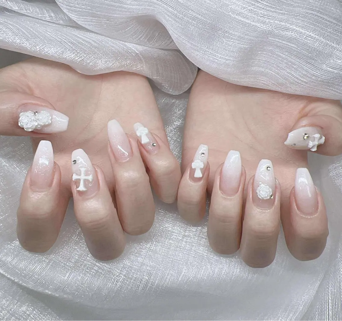 ネイル 長さ出し グラデーション 卒業式 キラキラネイル マグネットネイル ハンドネイル Lee Nailsのネイルデザイン