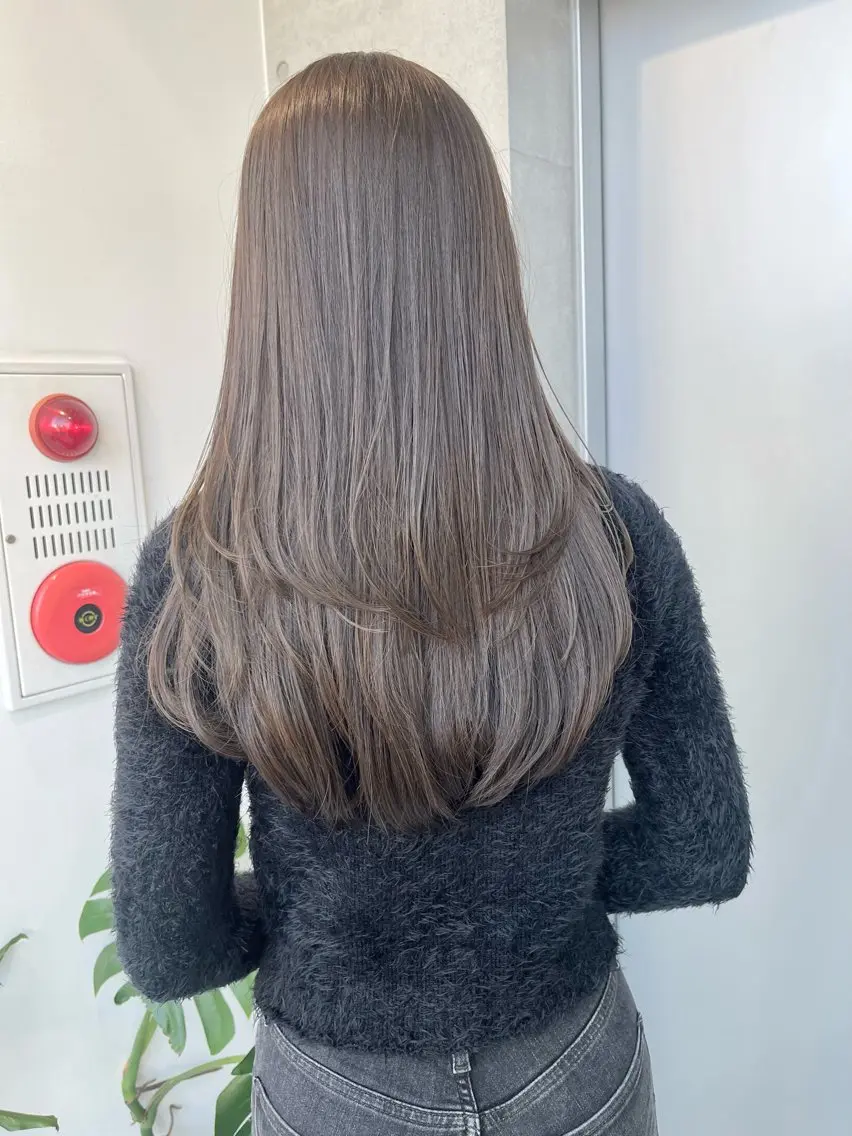 ロング カラー パーマ ヘアアレンジ 透明感/オリーブ/ グレージュ/YUKAのヘアスタイル