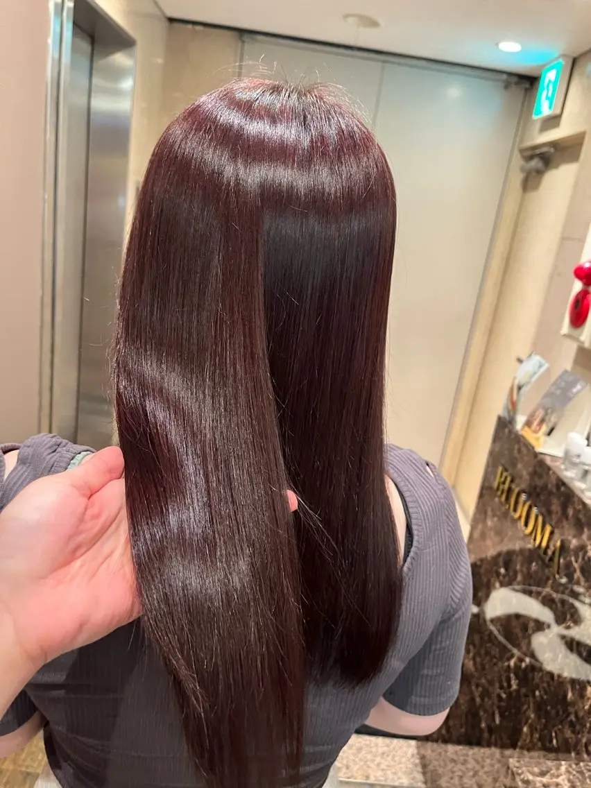 🫧赤みのない透明感カラー＋トリートメントの写真
