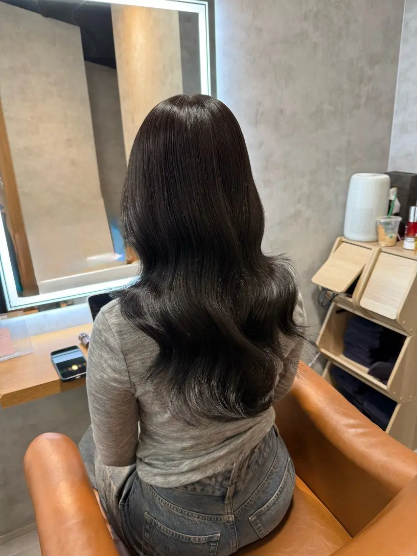 ミディアム カラー ヘアアレンジ カット ヘアカラー トリートメント ヘアセット レイヤー×透明感カラ ーHAYATOのヘアスタイル