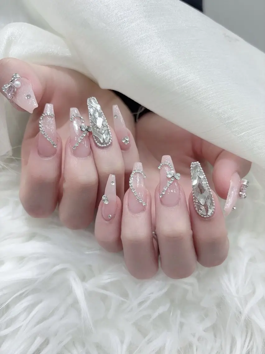 ネイル 成人式 ハンドネイル K.bi_nail ネイル長さ出し専門店のネイルデザイン