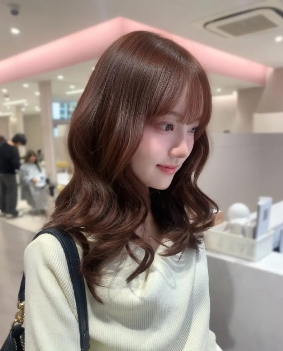 セミロング カラー ヘアアレンジ カット ヘアカラー トリートメント レイヤーカット/ 小塩 萌々香のヘアスタイル