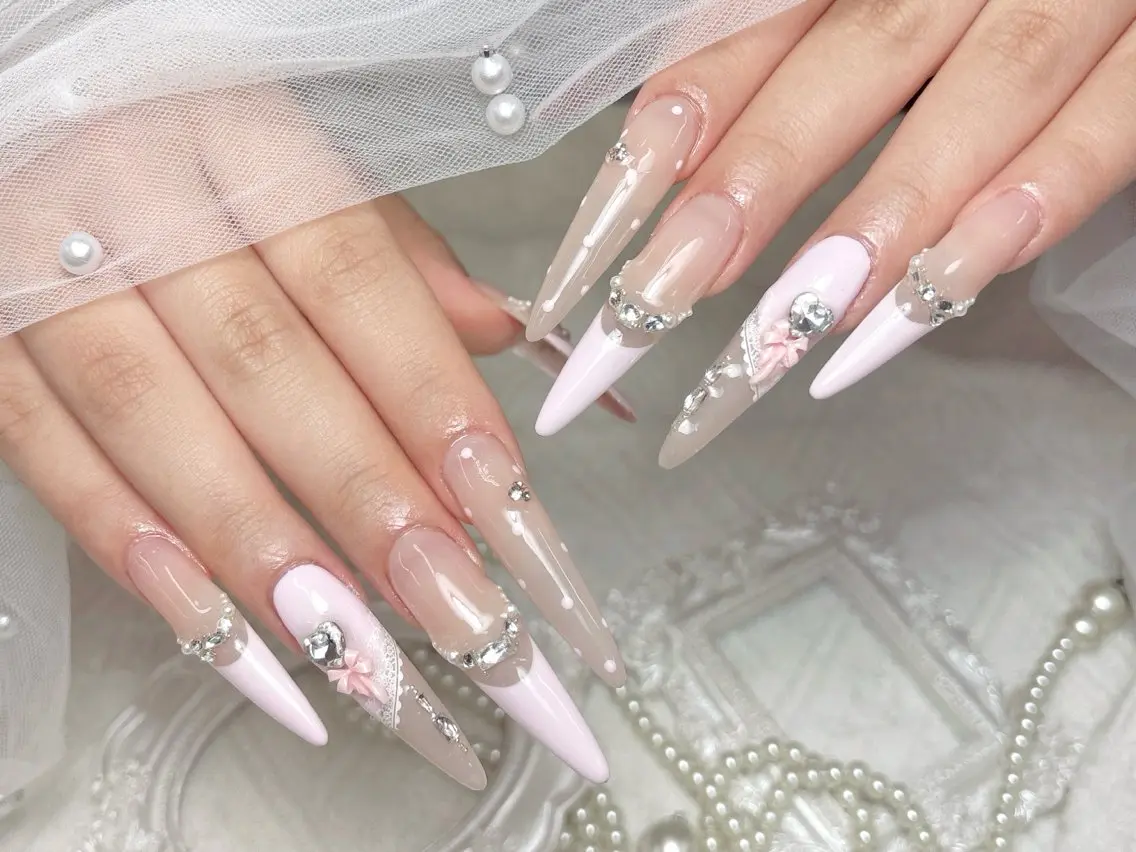 ネイル ジェルネイル 韓国ネイル マグネットネイル 持ち込み ワンカラーネイル ハンドネイル ハンドケア R1🎀Nail💕 池袋東口店のネイルデザイン