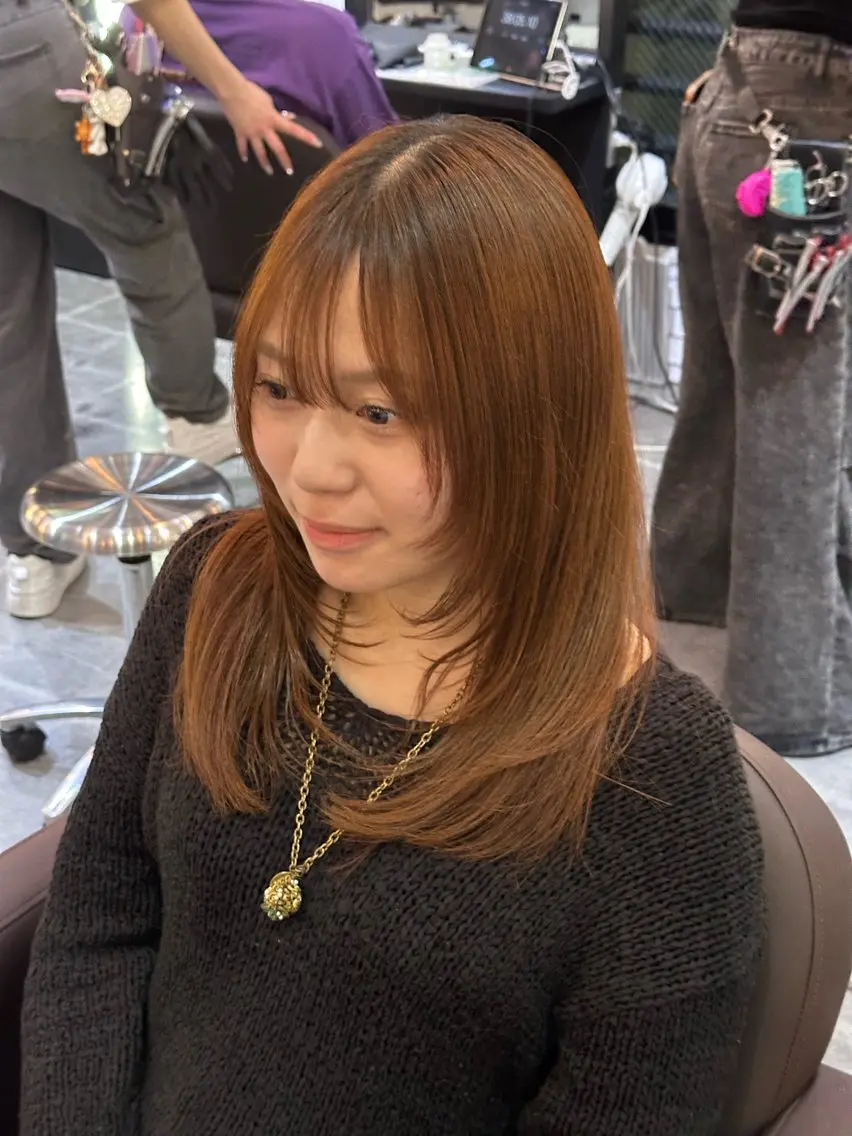 セミロング カット ヘアカラー 似合わせひなた🐥 elima調布のヘアスタイル