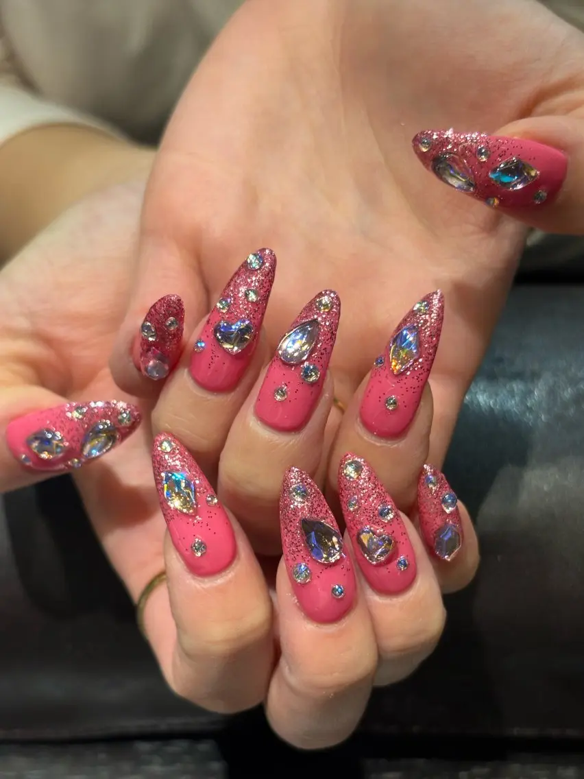 ネイル 安達 パラジェル取扱店⭐️のネイルデザイン