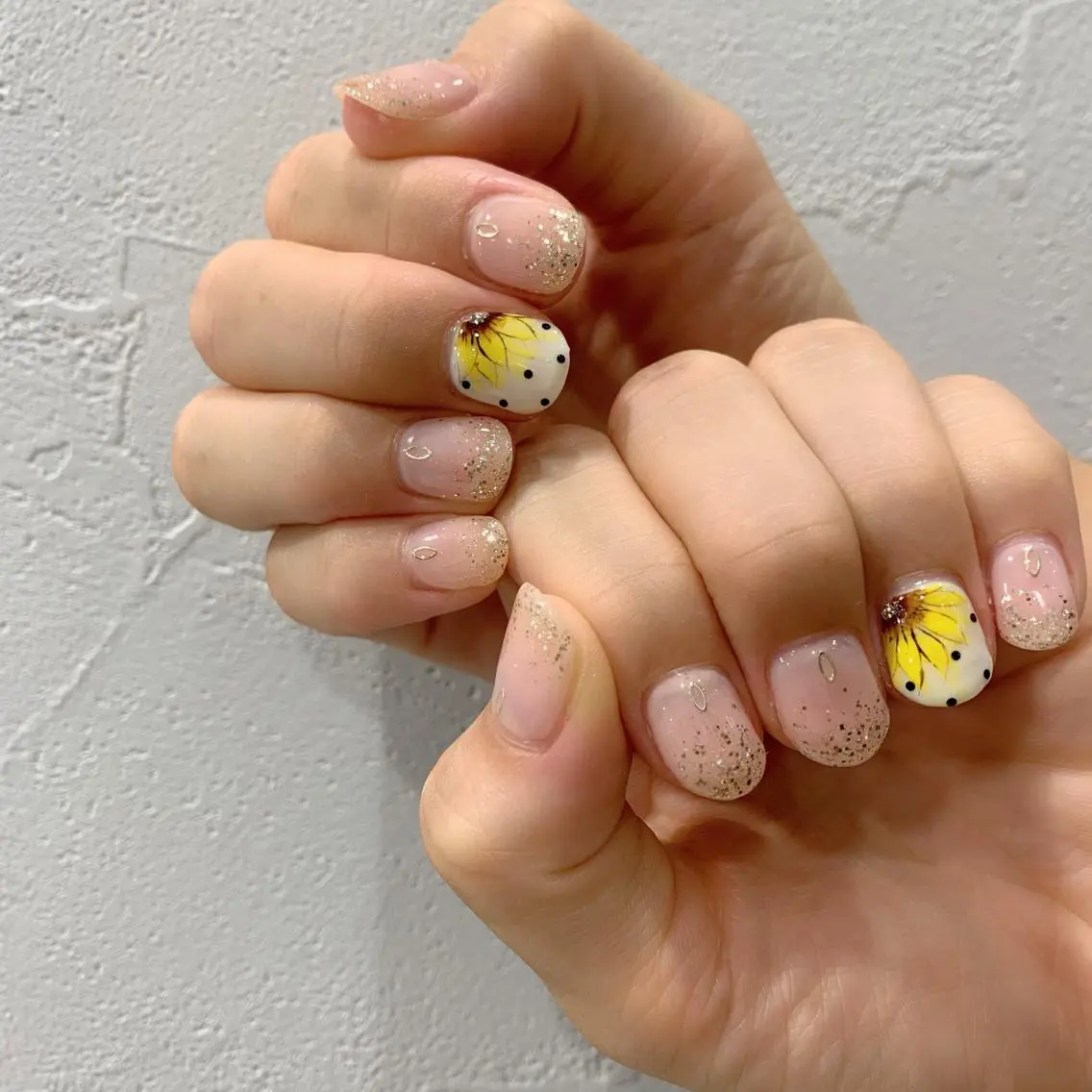 ネイル アートネイル ハンドネイル 佐藤 まりえのネイルデザイン