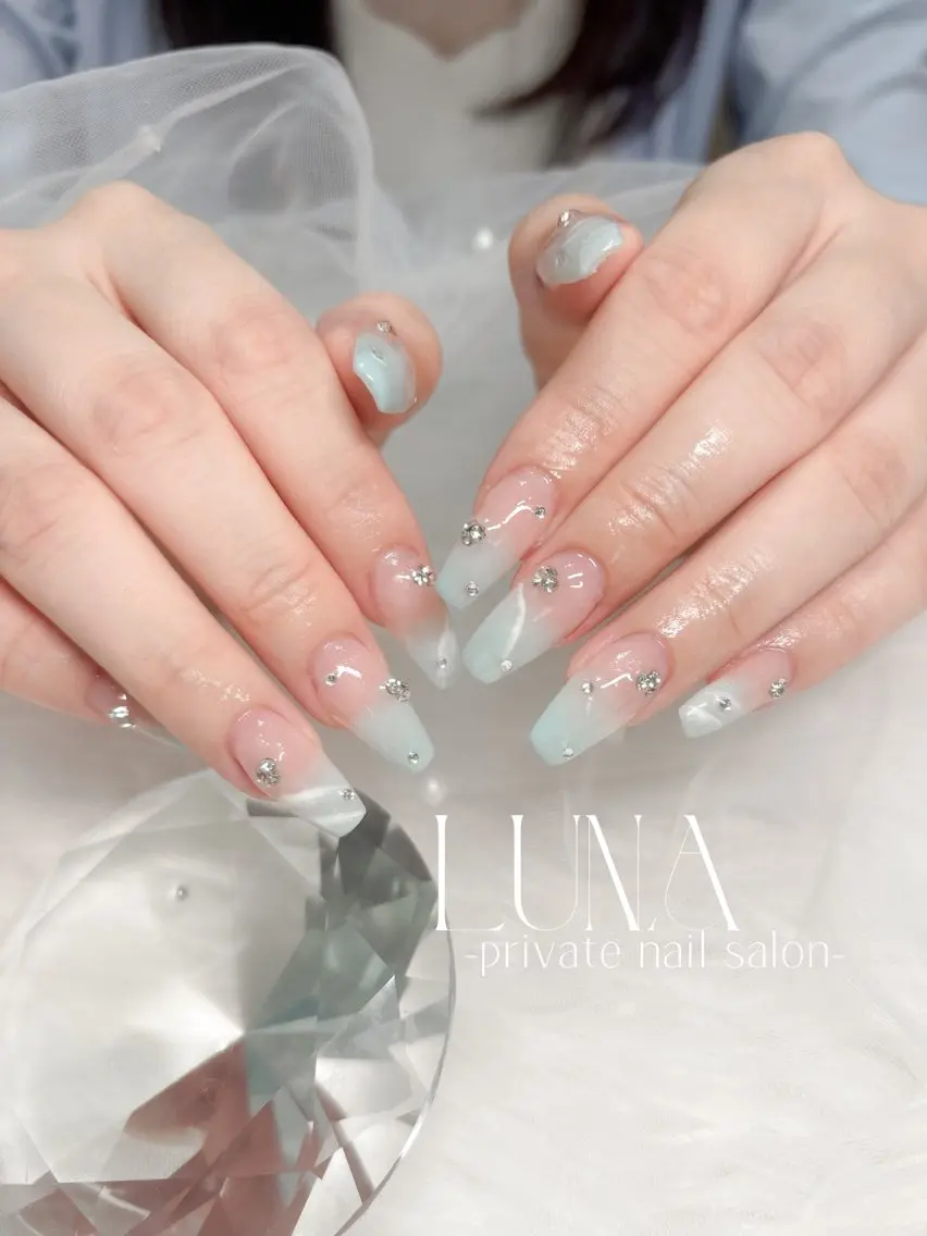 ネイル ハンドネイル LUNA MAIのネイルデザイン