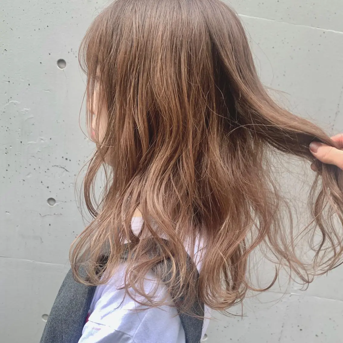 ミディアム カラー leben serikaのヘアスタイル