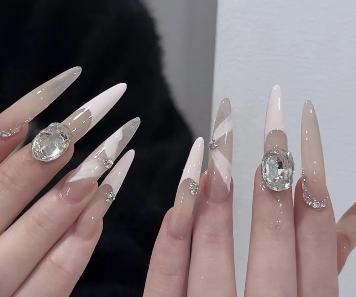 ネイル ハンドネイル エリ🫧 nail池袋東口のネイルデザイン