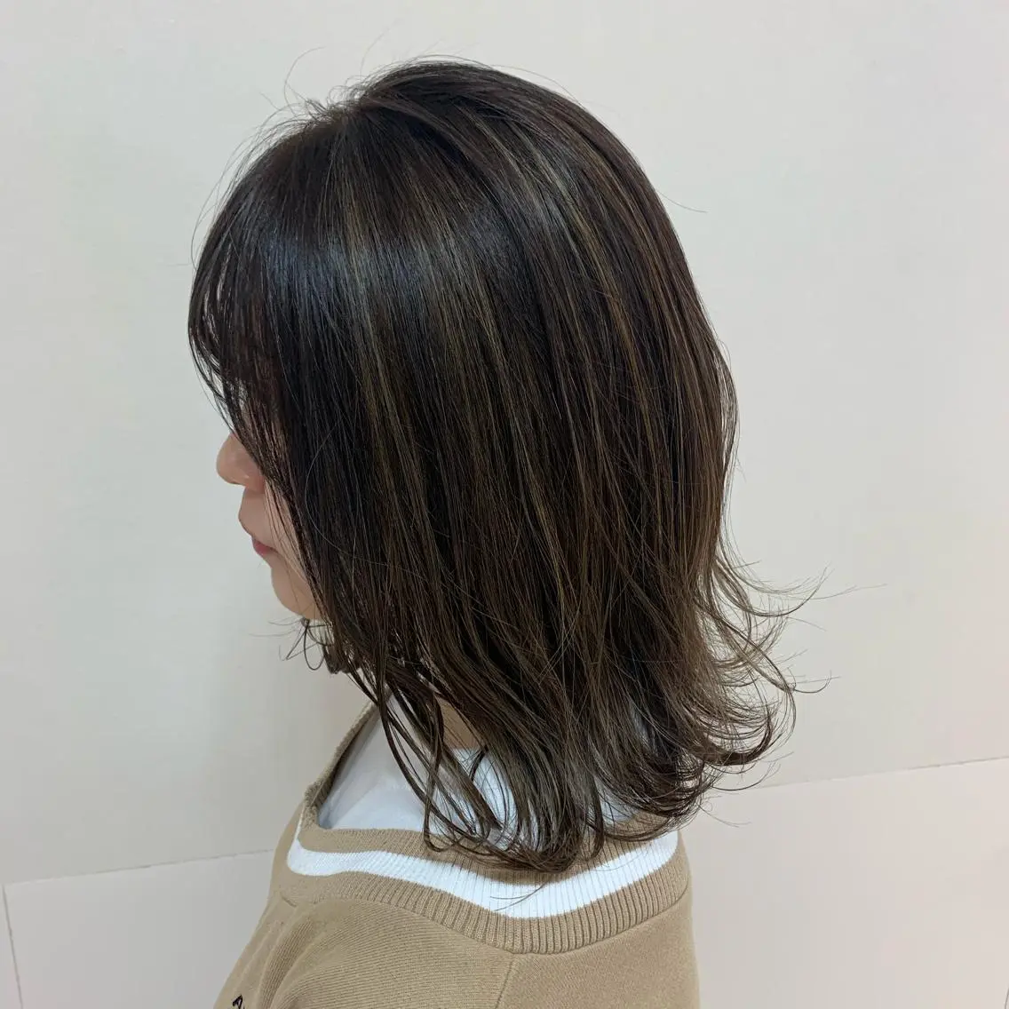 ミディアム カラー ヘアアレンジ ヘアカラー トリートメント 【Sweep】おじま のぞみのヘアスタイル