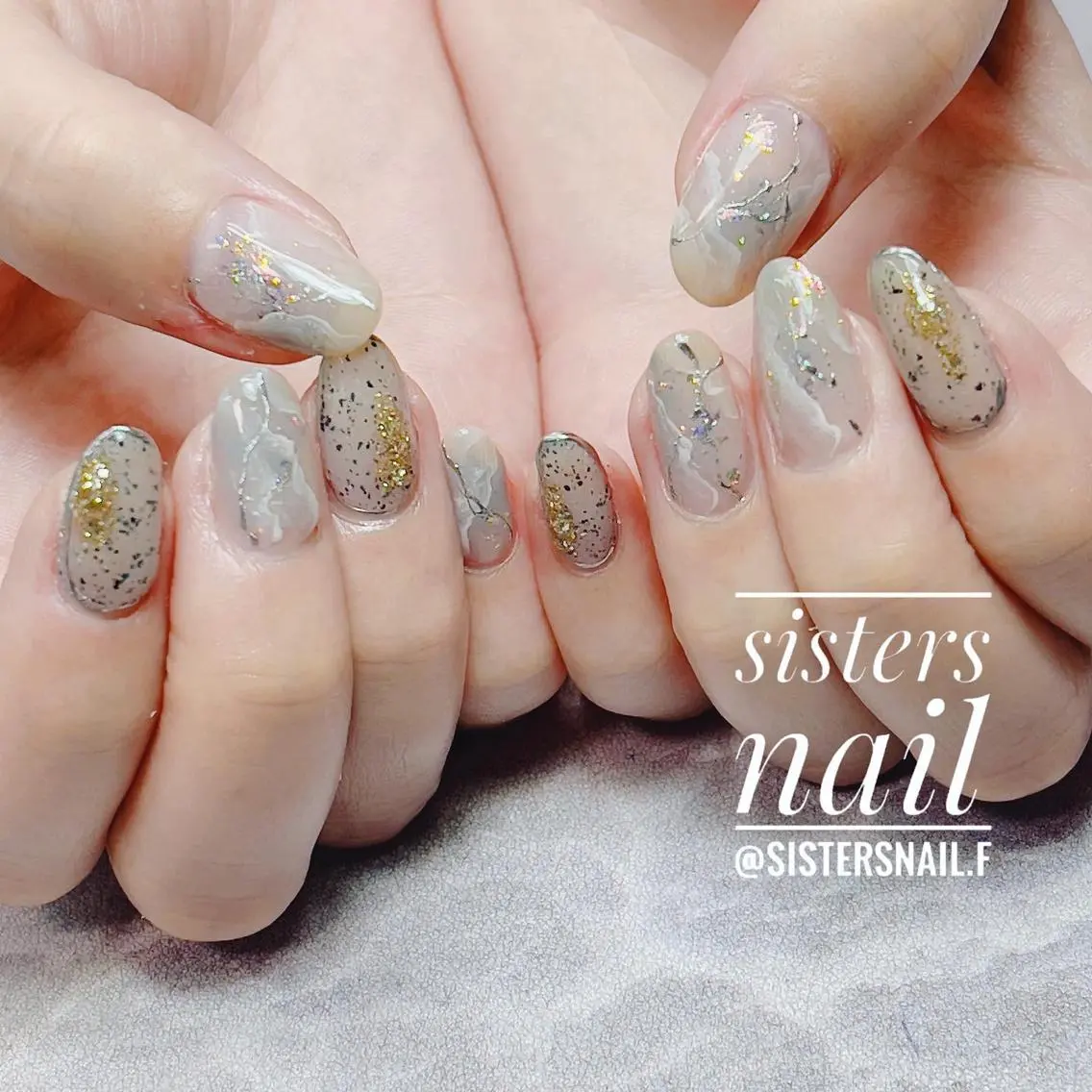 ネイル アートネイル ジェルネイル ニュアンスネイル ストーンネイル 冬ネイル sisters nail.fのネイルデザイン