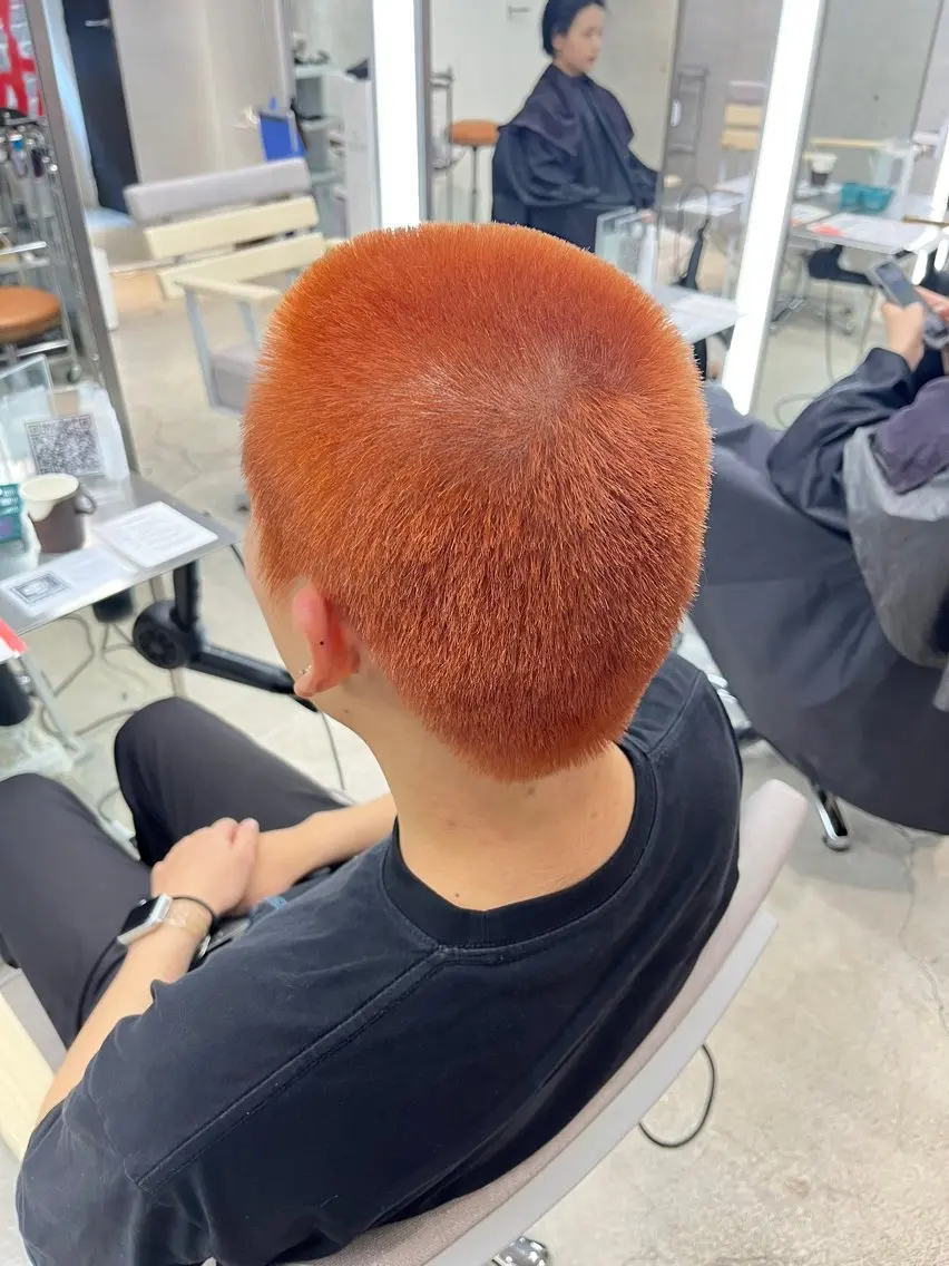 カラー メンズ ベージュカラー オレンジ オレンジベージュ 【毎朝セット3分】 メンズパーマ　真人のヘアスタイル