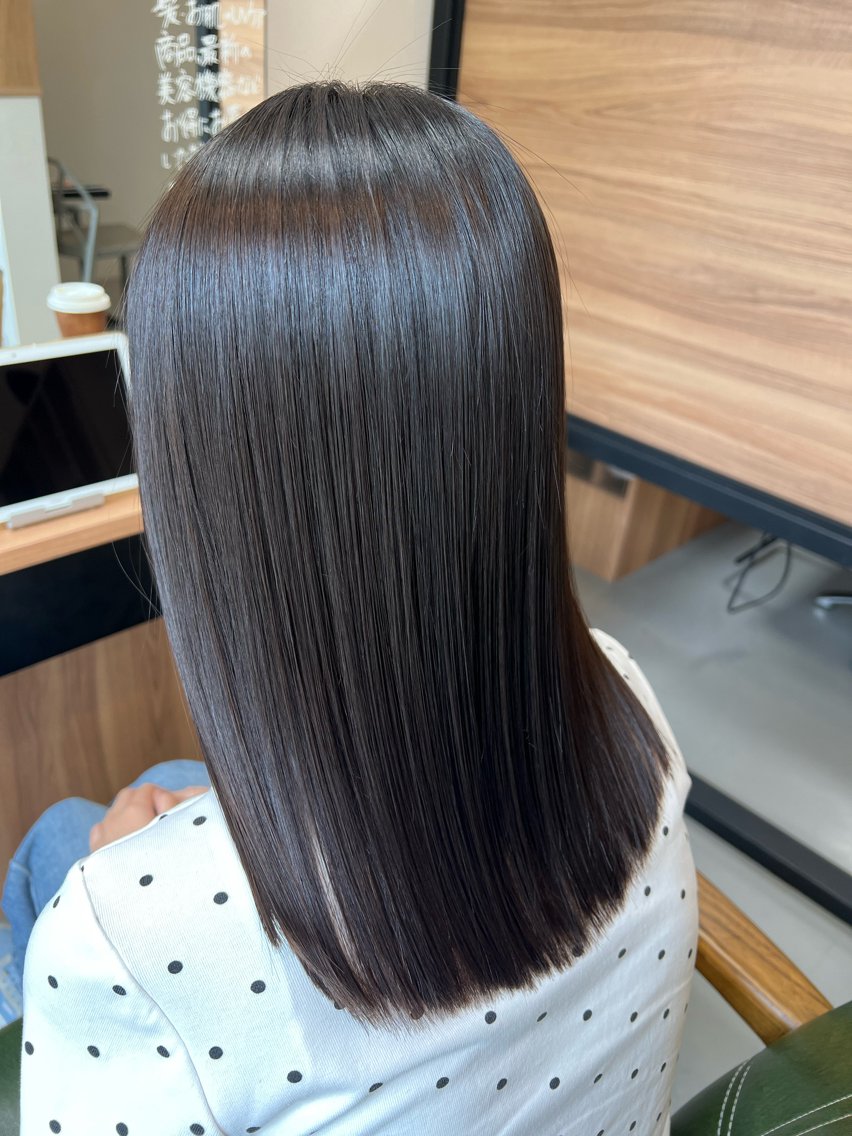 岩坪 明日花のヘアスタイル