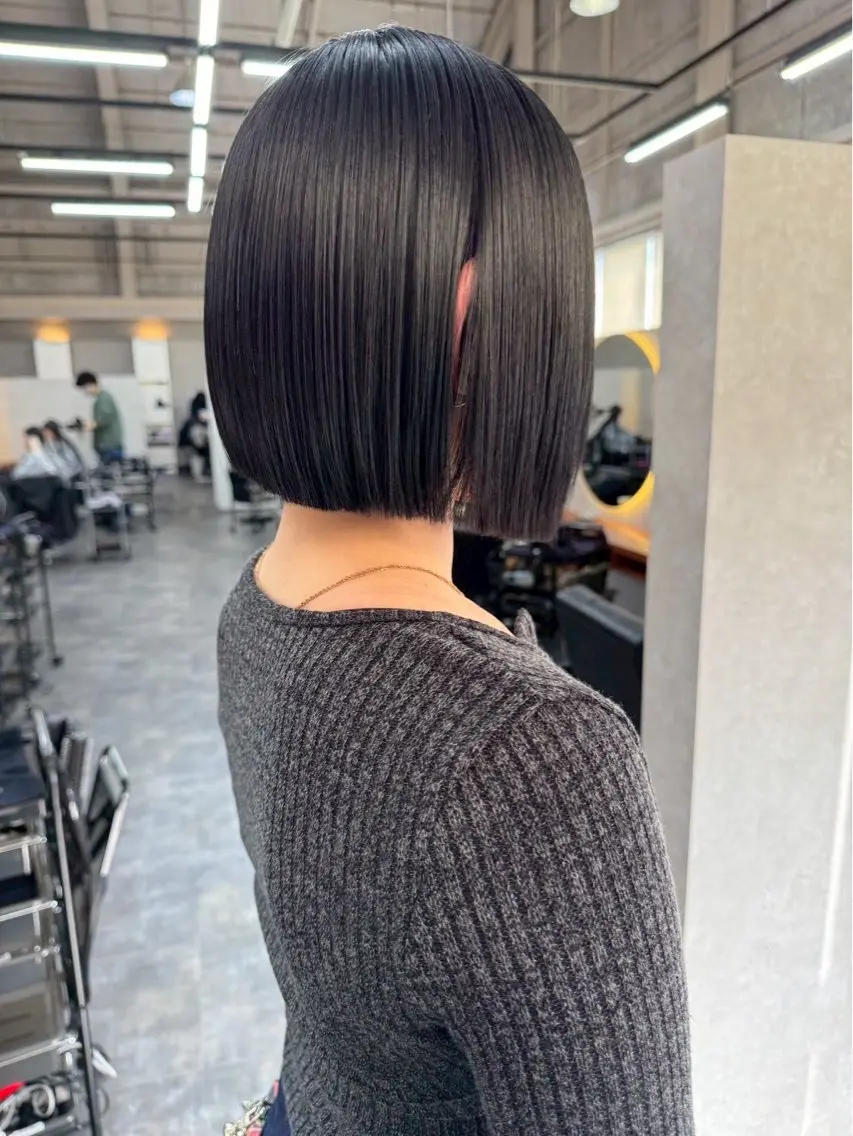 ミディアム カット 縮毛矯正 佐藤 菜穂のヘアスタイル