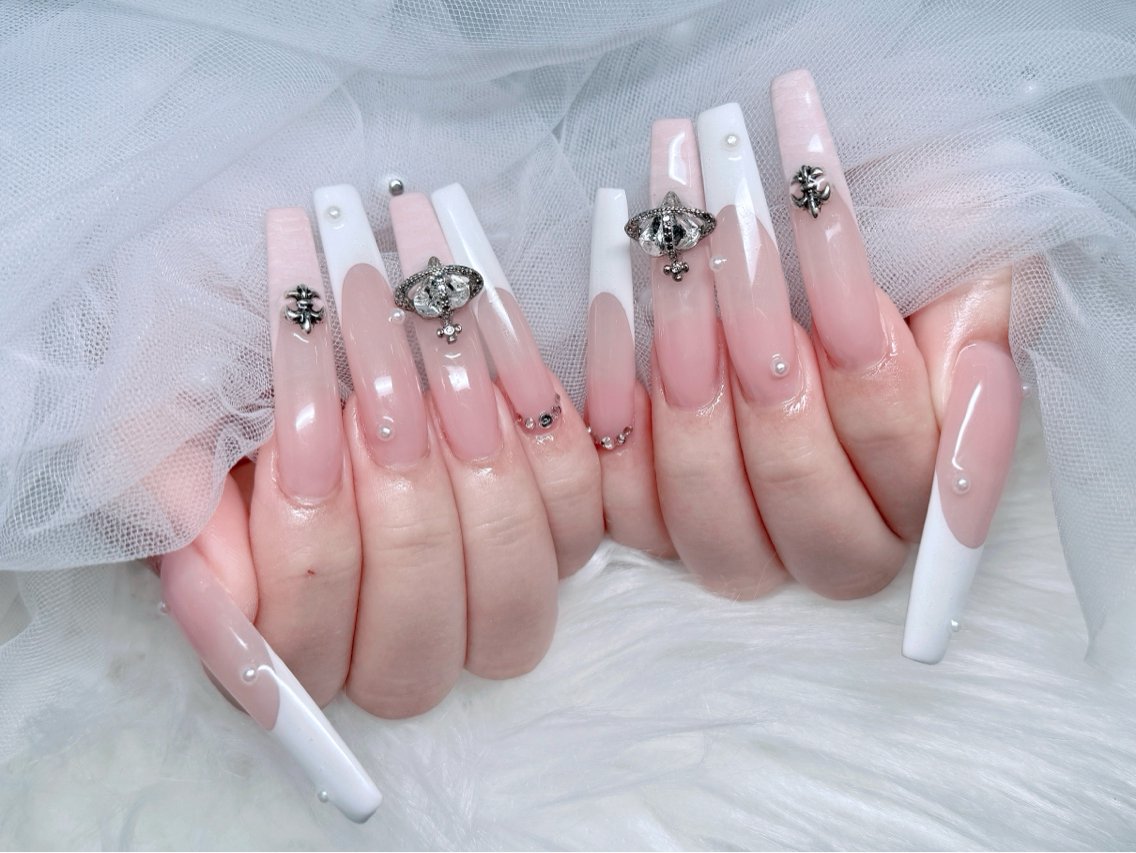 ネイル ハンドネイル ユユ🫧Nail Studioのネイルデザイン