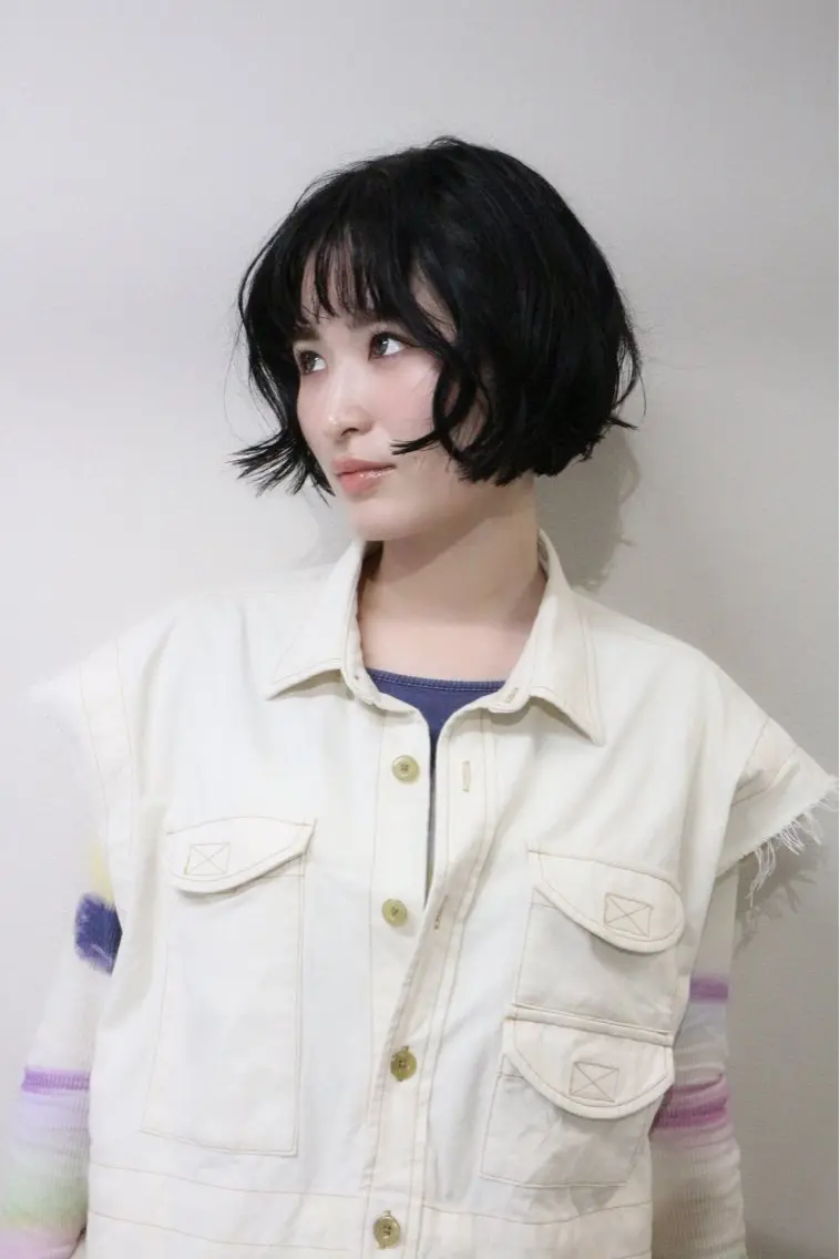 ショート カラー AKO .のヘアスタイル