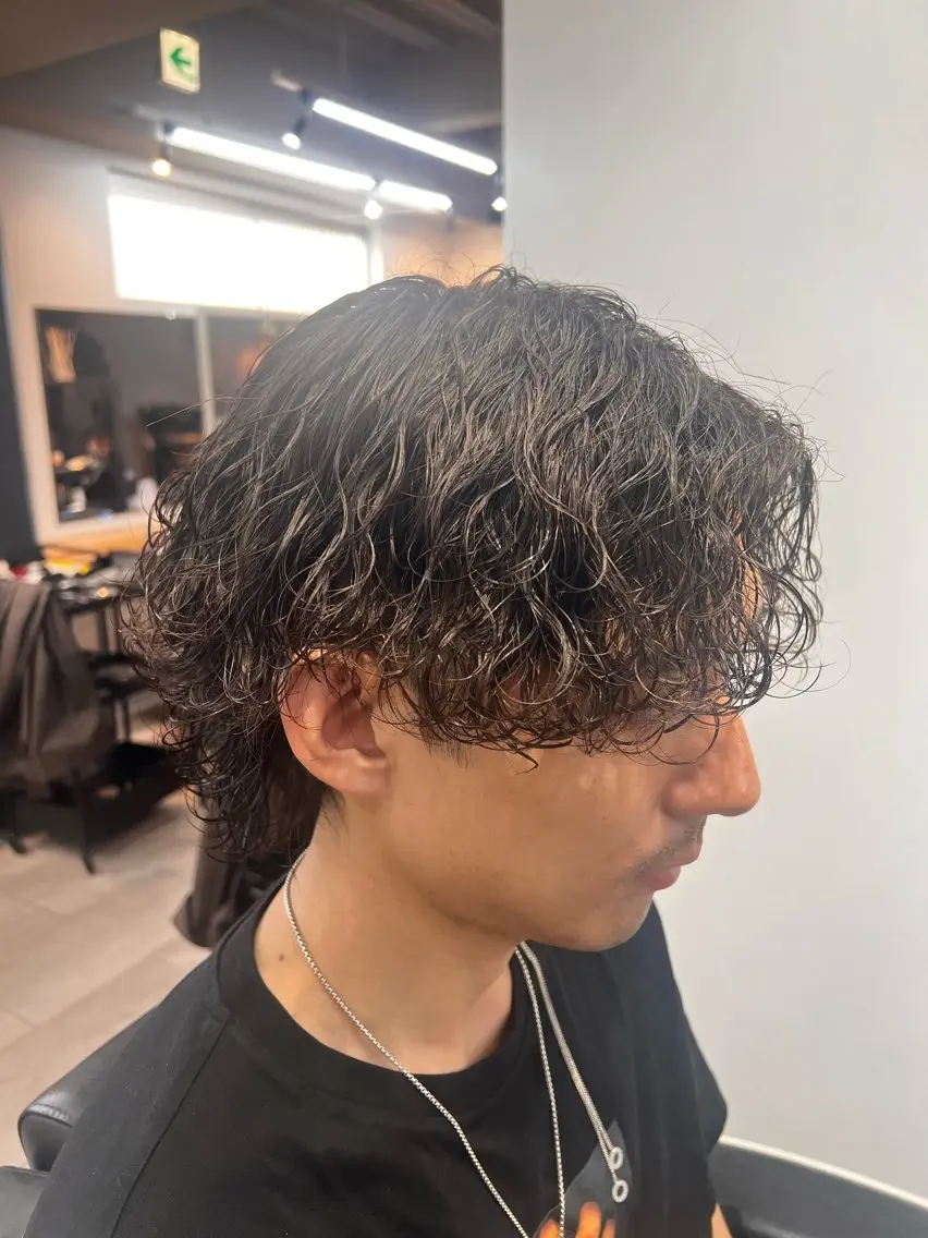 ショート カット パーマ メンズカット、パーマ 特化🔥🌊瀬川竜生のヘアスタイル