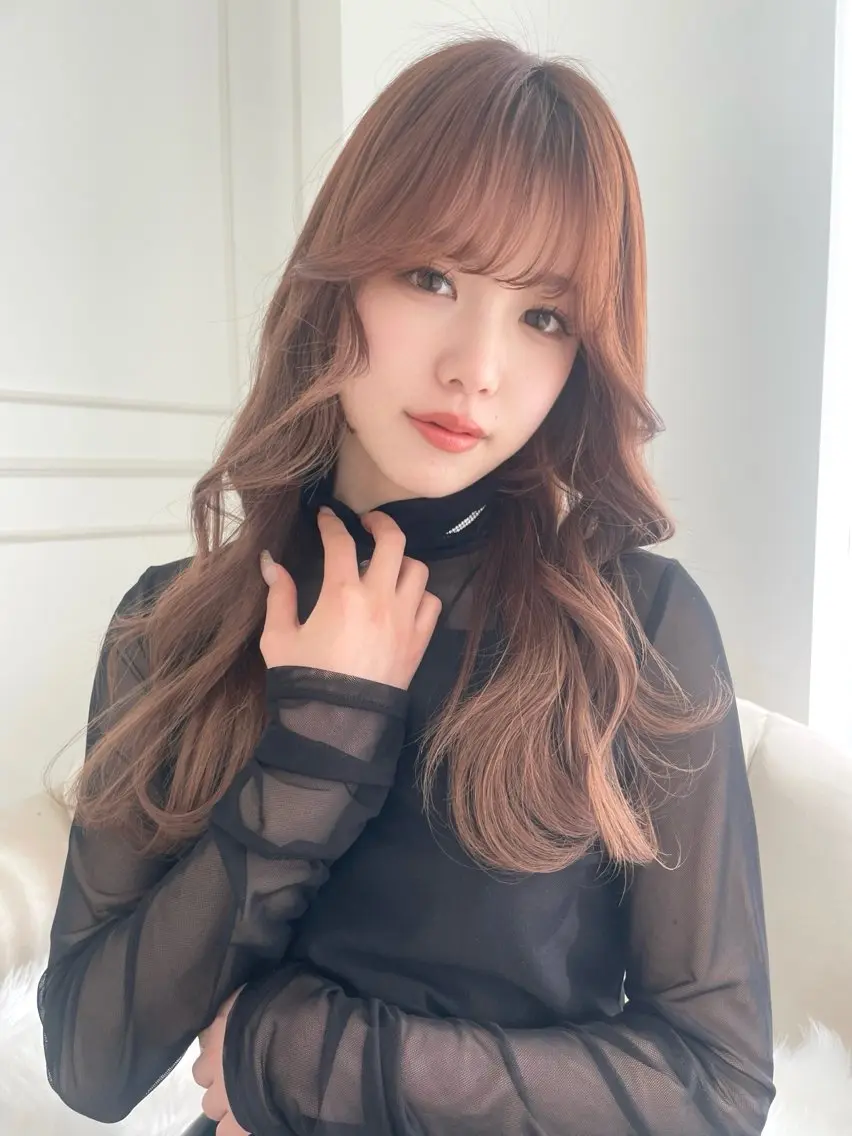 ロング fuwari 美白ショコラカラーのヘアスタイル