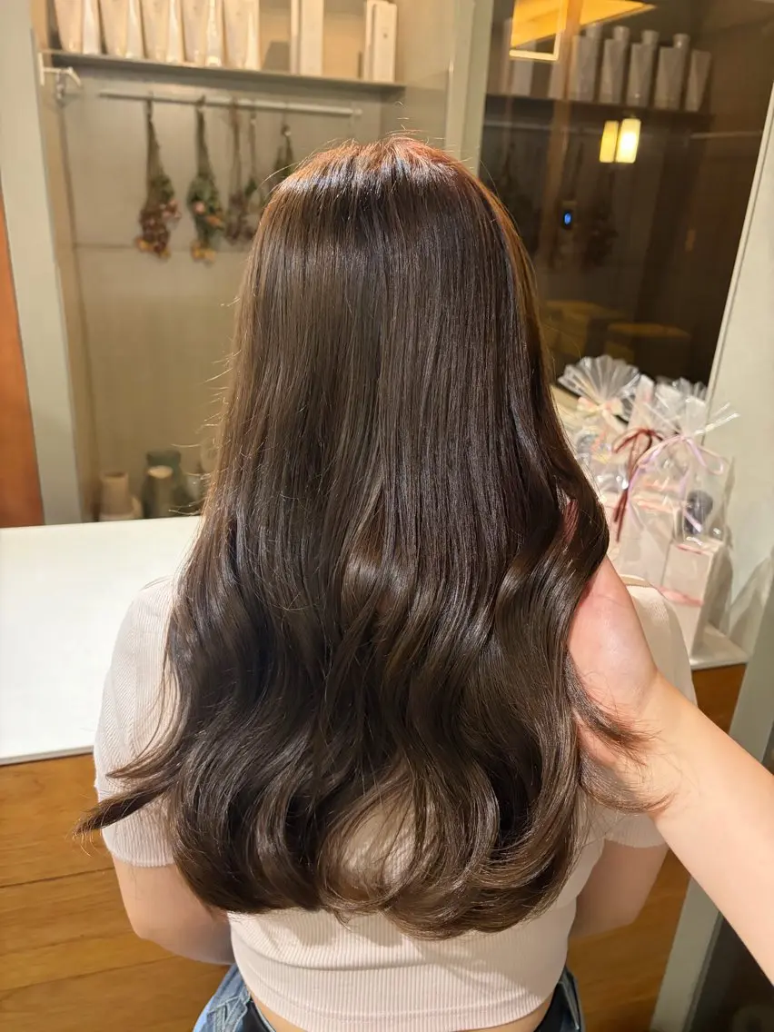 ロング カラー ヘアカラー トリートメント 🌼花屋併設🌼 木下奈々望のヘアスタイル