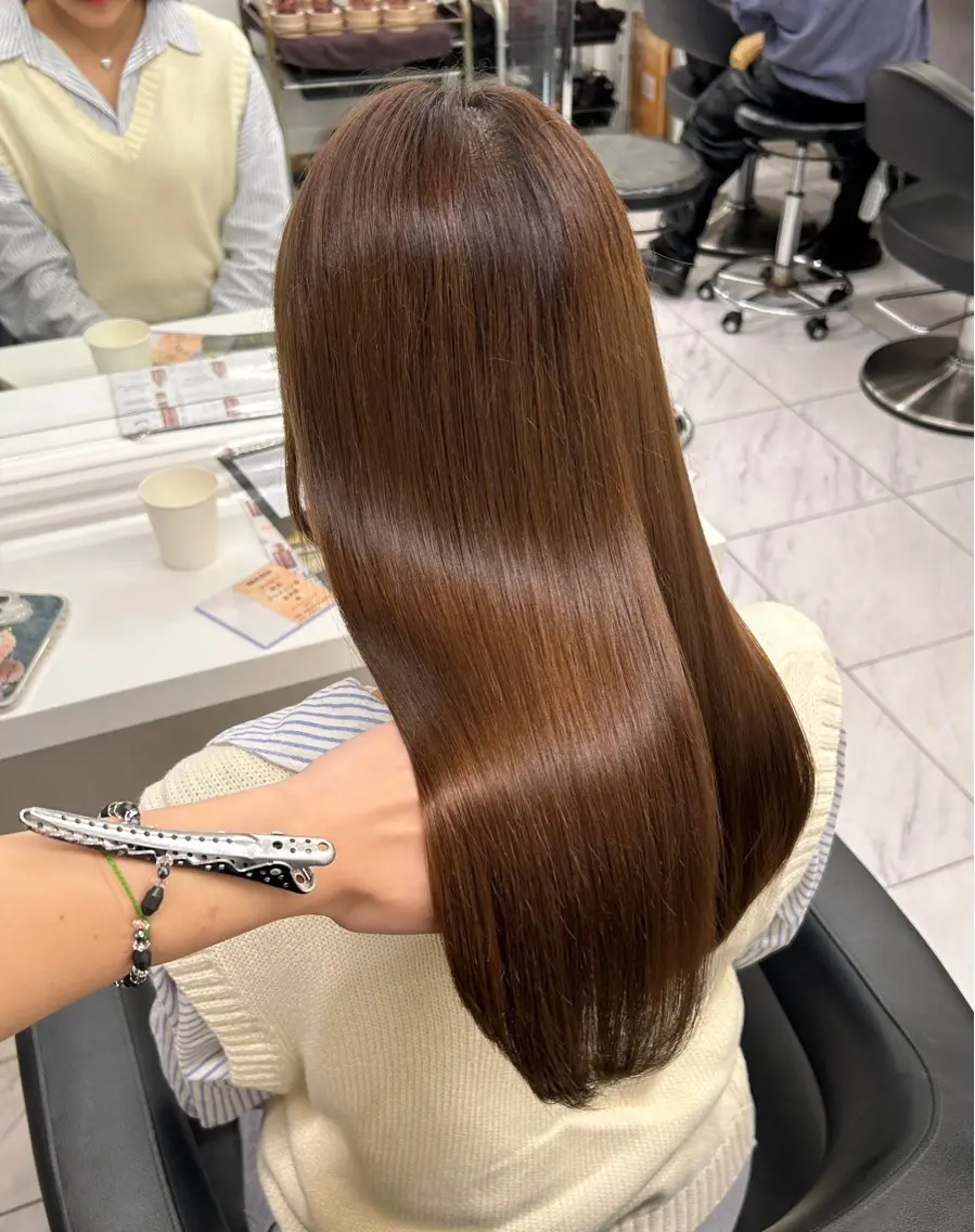セミロング カット ヘアカラー 縮毛矯正 トリートメント ヘッドスパ ヘアセット 🥯縮毛/レイヤー/ ベージュヘア🥯のヘアスタイル