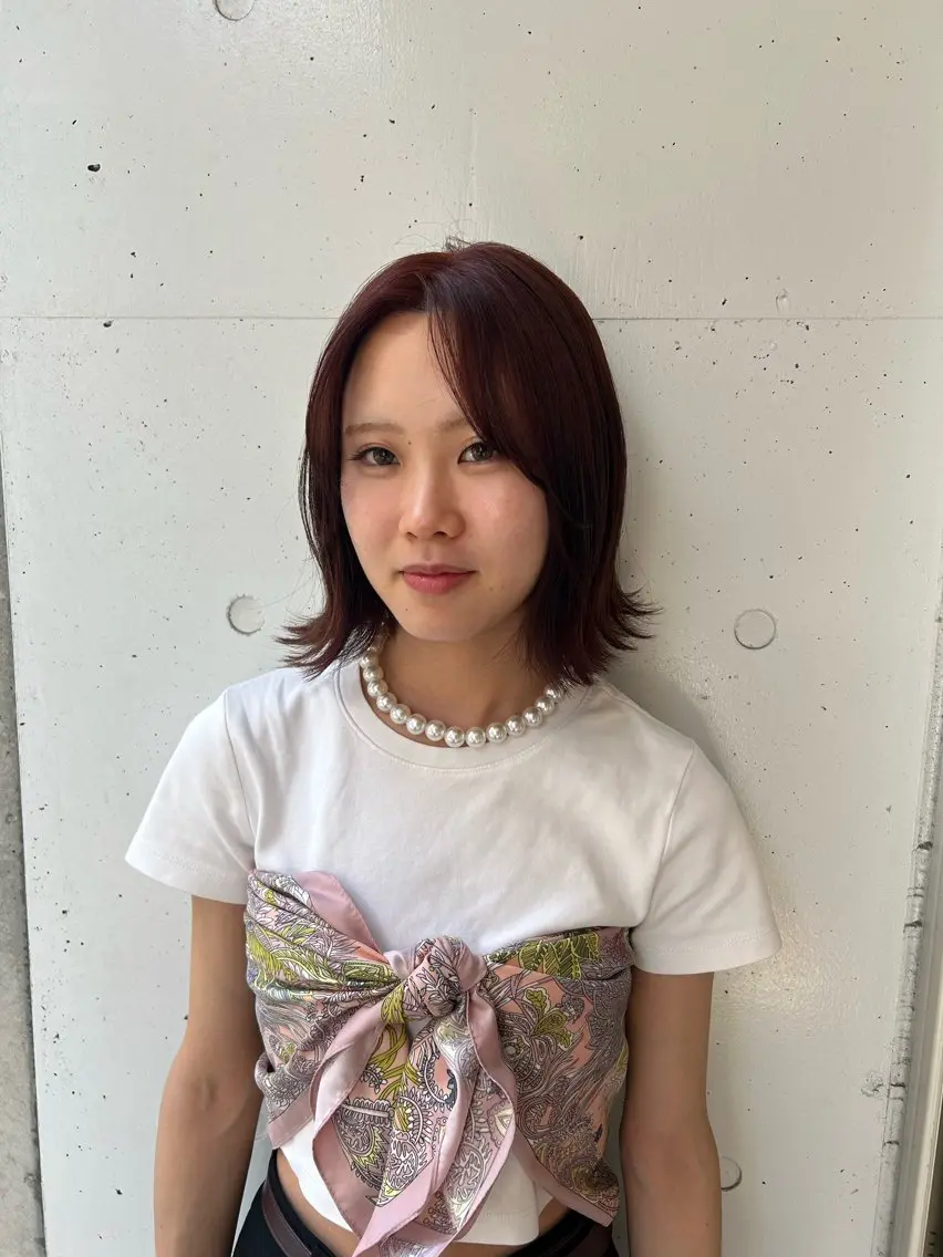 ミディアム colorlist 🖤SARASAのヘアスタイル
