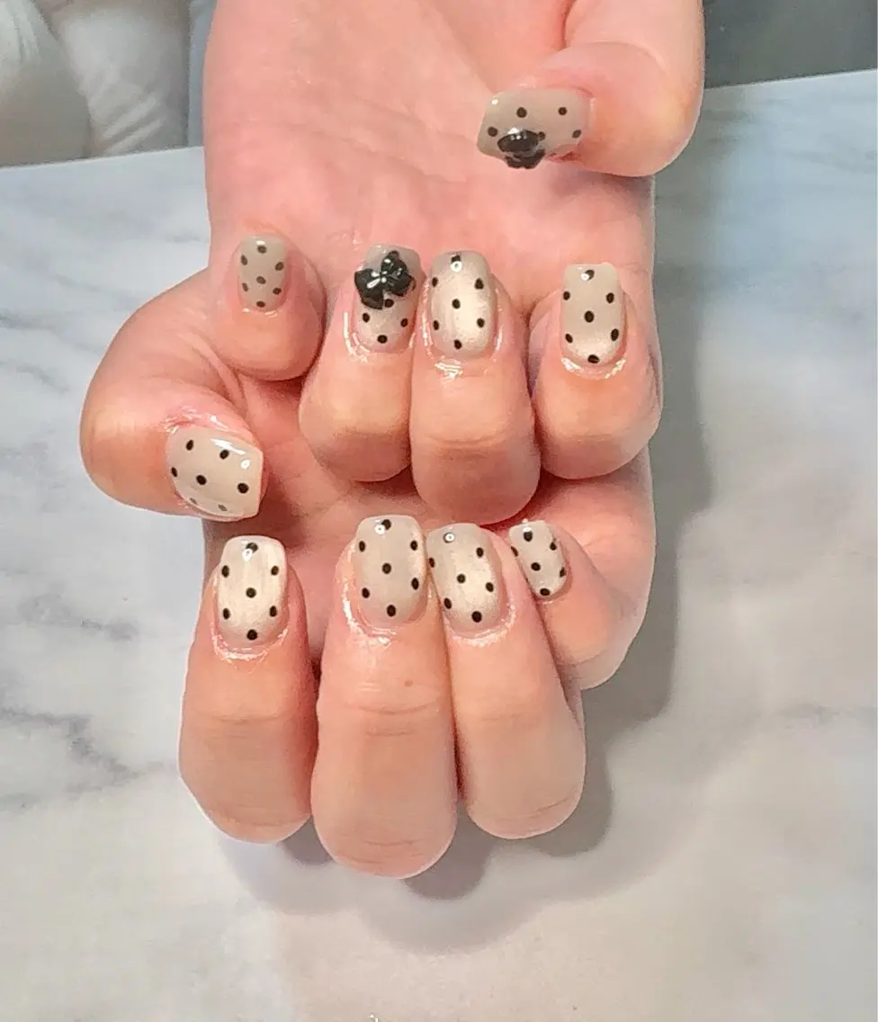 ネイル マグネットネイル ハンドネイル ハンドケア Nail Salon Repos【ルポ】のネイルデザイン