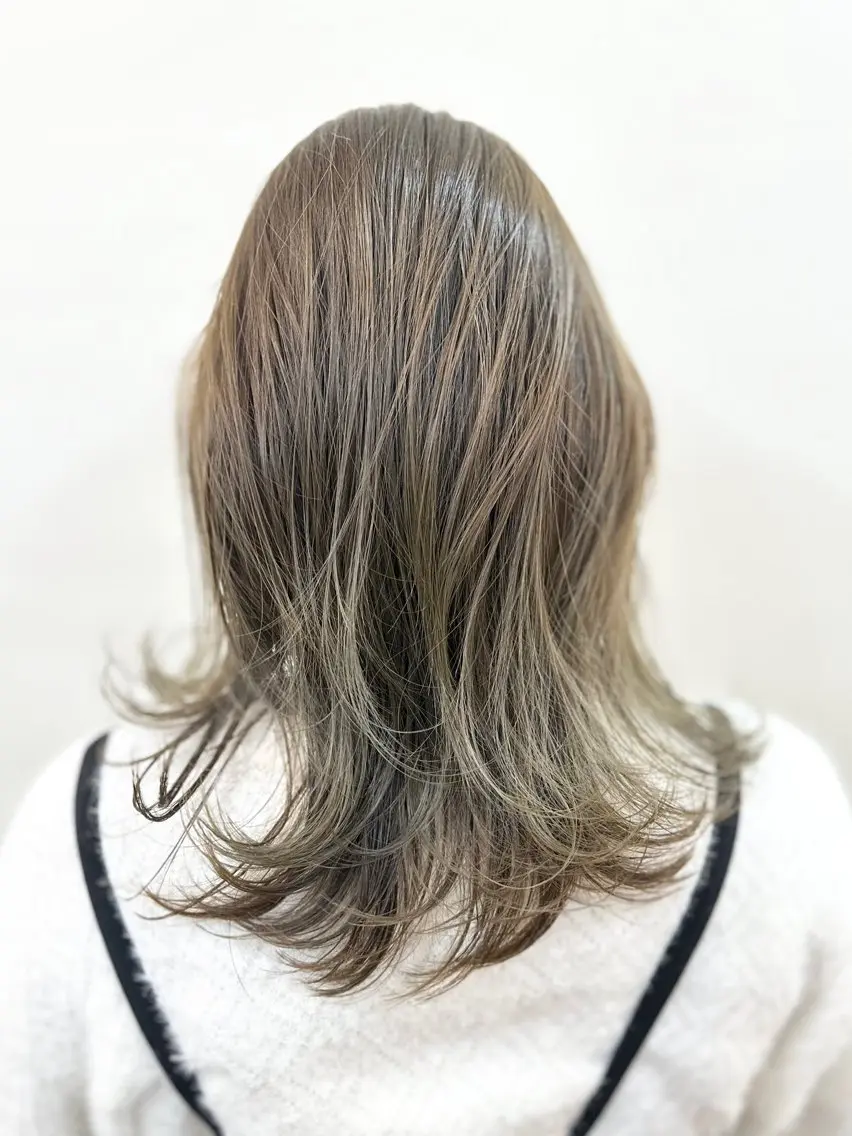ミディアム カット ヘアカラー トリートメント 🔥艶髪矯正特化🔥 DAIKIのヘアスタイル