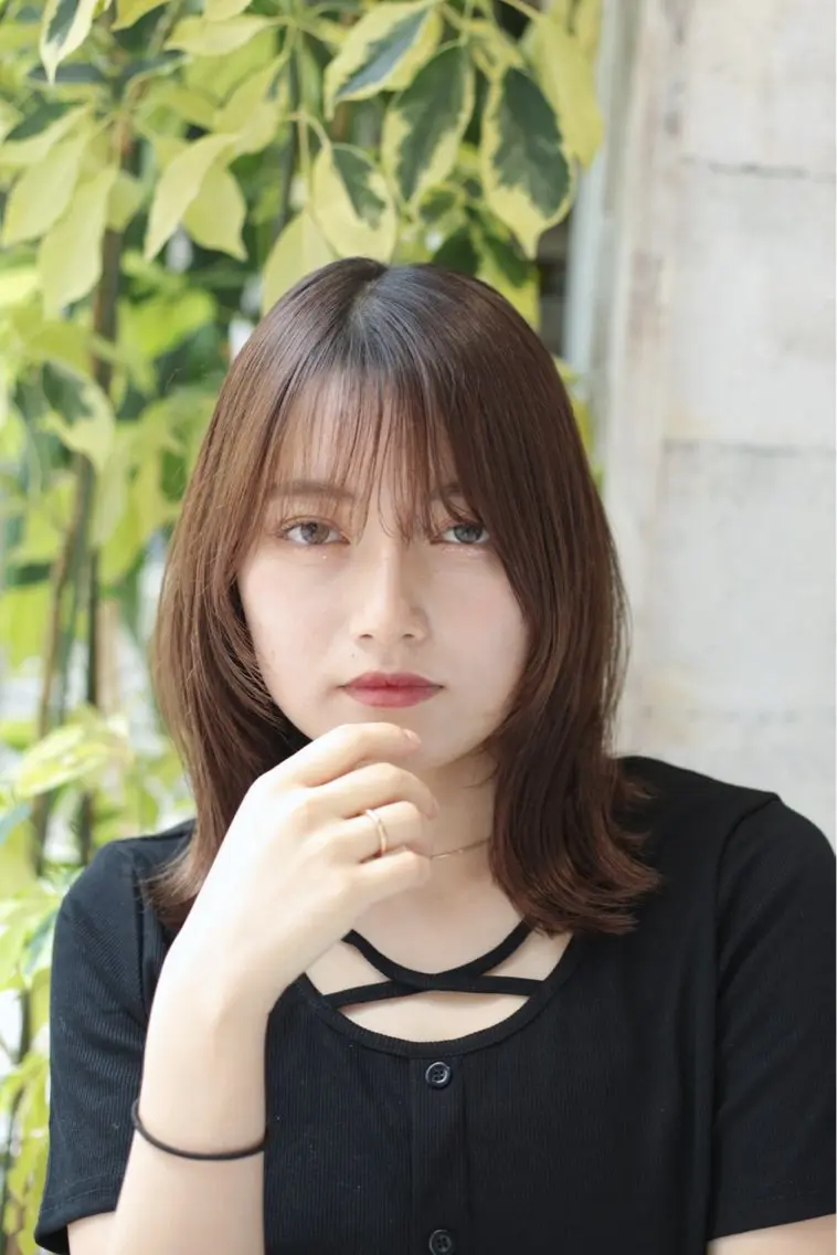 ミディアム カラー 顔まわりレイヤー 顔周りカット レイヤーカット カット ヘアカラー トリートメント 【韓国レイヤー特化 ハッシュカット】のヘアスタイル