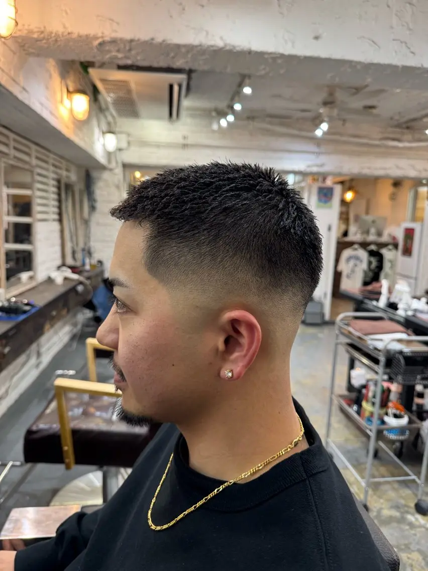 ショート メンズ フェードカット メンズハイライト メンズパーマ メンズショート スキンフェード カット トリートメント 💈メンズ特化💈 TASUKUのヘアスタイル