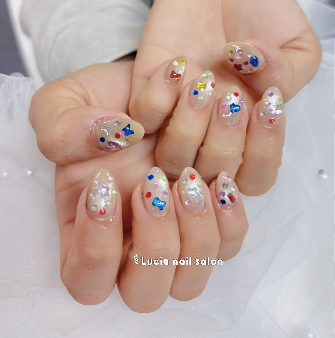 ネイル フレンチネイル ジェルネイル グラデーション 持ち込み オフィスネイル ハンドネイル LUCIE NAILのネイルデザイン